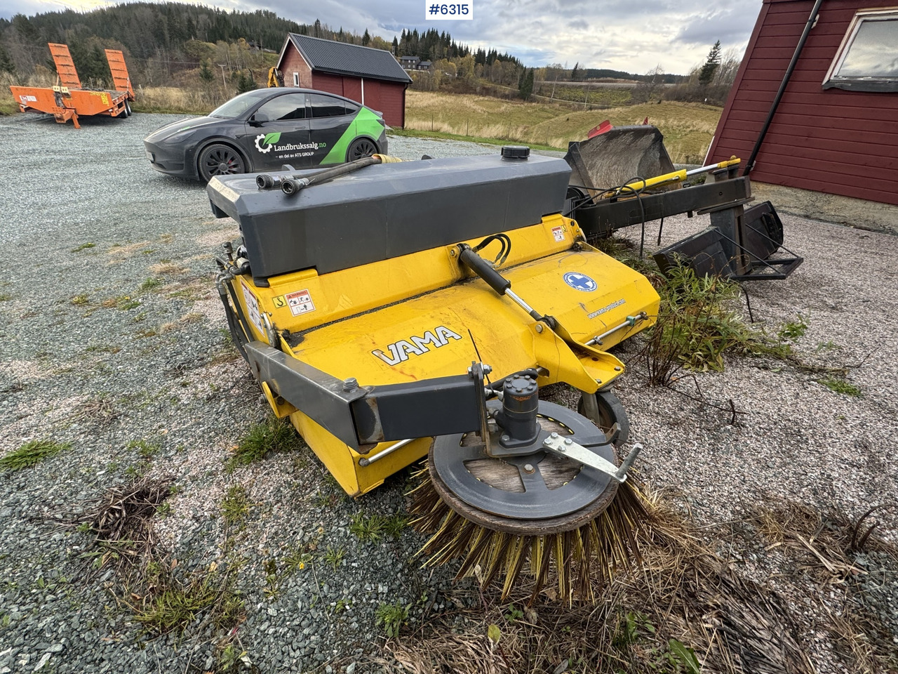 2016 VAMA 2000 Sweeping broom w/ side broom - Vassoura: foto 4 2016 VAMA 2000 Sweeping broom w/ side broom - Vassoura: foto 4