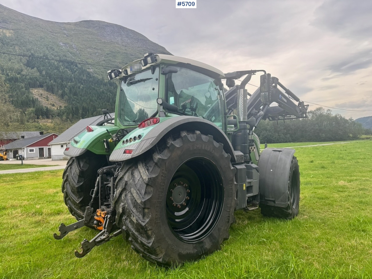 Locação financeira de  2017 Fendt 724 Vario w/ GPS, Front PTO, Loader and hydraulics. 2017 Fendt 724 Vario w/ GPS, Front PTO, Loader and hydraulics.: foto 7