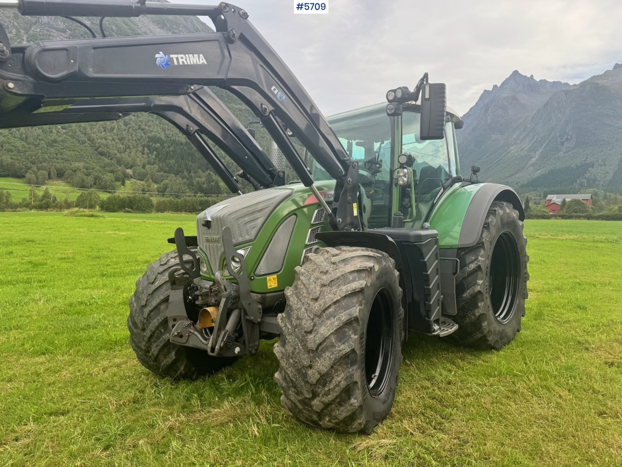 Locação financeira de  2017 Fendt 724 Vario w/ GPS, Front PTO, Loader and hydraulics. 2017 Fendt 724 Vario w/ GPS, Front PTO, Loader and hydraulics.: foto 11