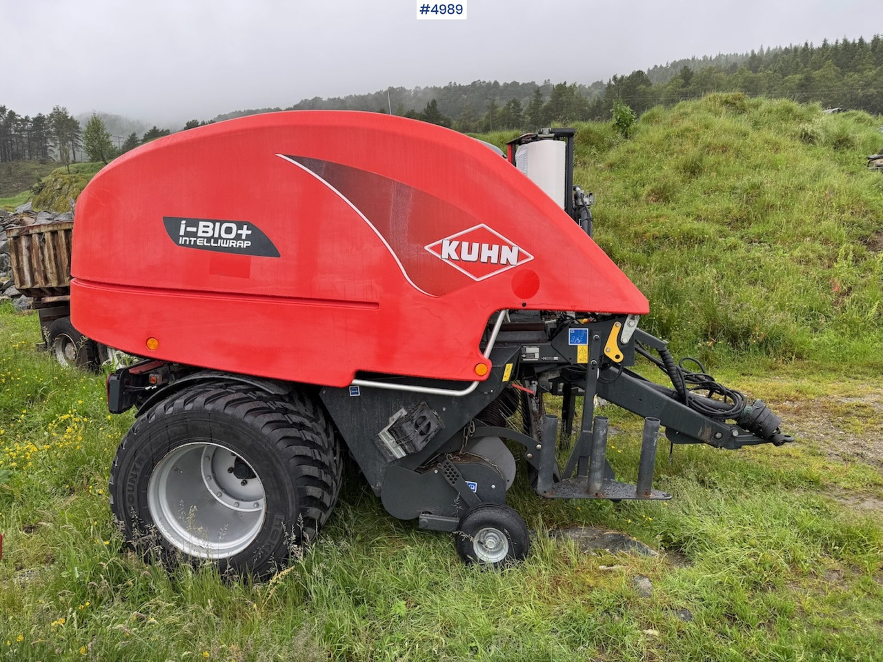 2017 Kuhn i-BIO+ Intelliwrap. - Máquina para produção de feno: foto 3 2017 Kuhn i-BIO+ Intelliwrap. - Máquina para produção de feno: foto 3