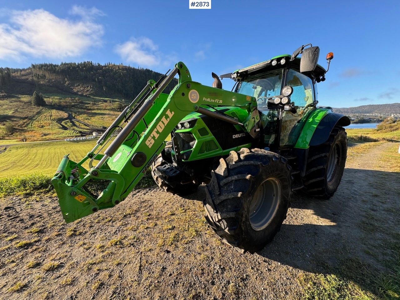 2019 Deutz-Fahr 6120 TV w/front loader and twin wheels - Trator: foto 1 2019 Deutz-Fahr 6120 TV w/front loader and twin wheels - Trator: foto 1