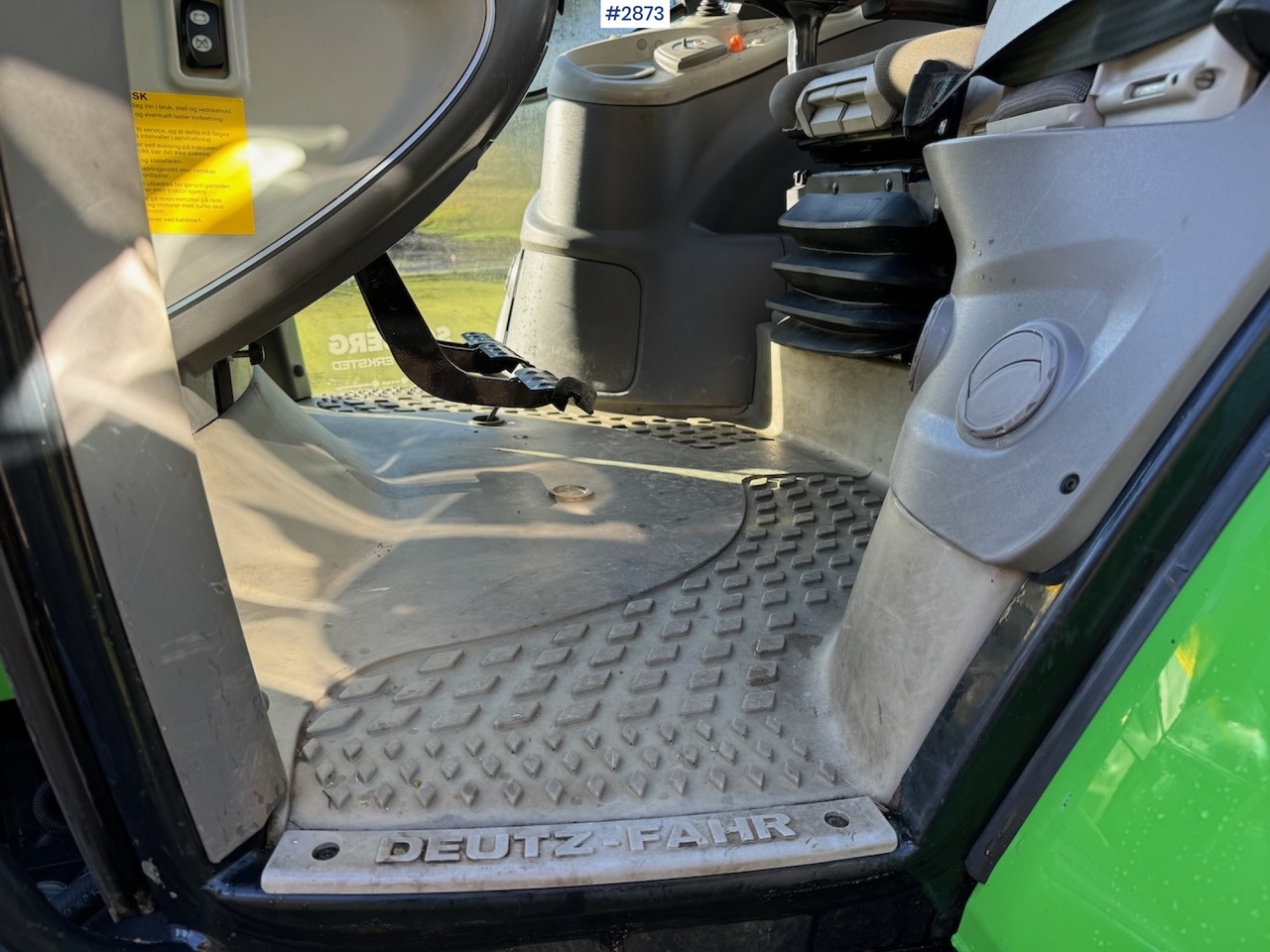 2019 Deutz-Fahr 6120 TV w/front loader and twin wheels - Trator: foto 5 2019 Deutz-Fahr 6120 TV w/front loader and twin wheels - Trator: foto 5