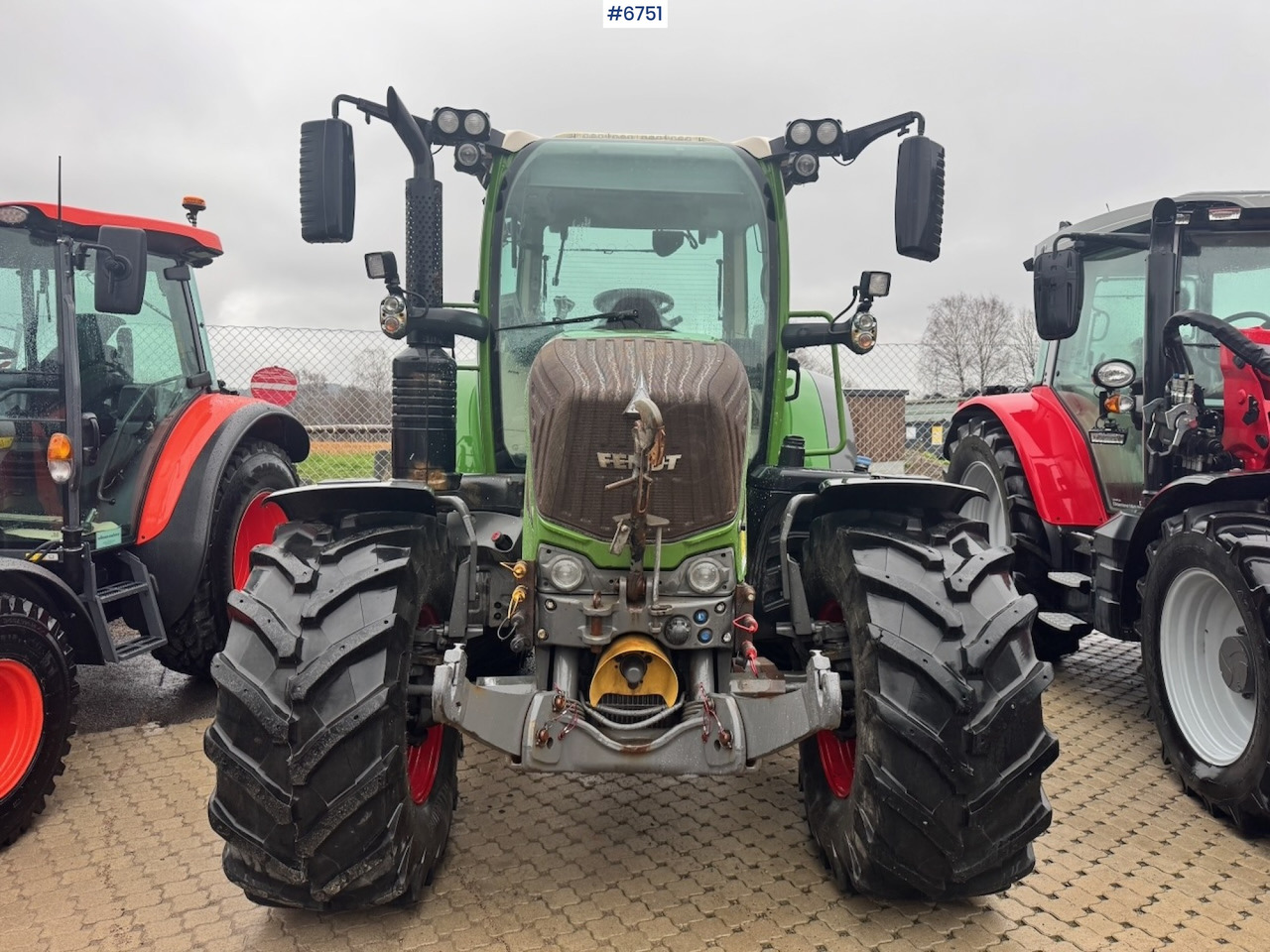 2019 Fendt 313 Vario w/ Front hydraulics and 2 sets of tires. - Trator: foto 5 2019 Fendt 313 Vario w/ Front hydraulics and 2 sets of tires. - Trator: foto 5