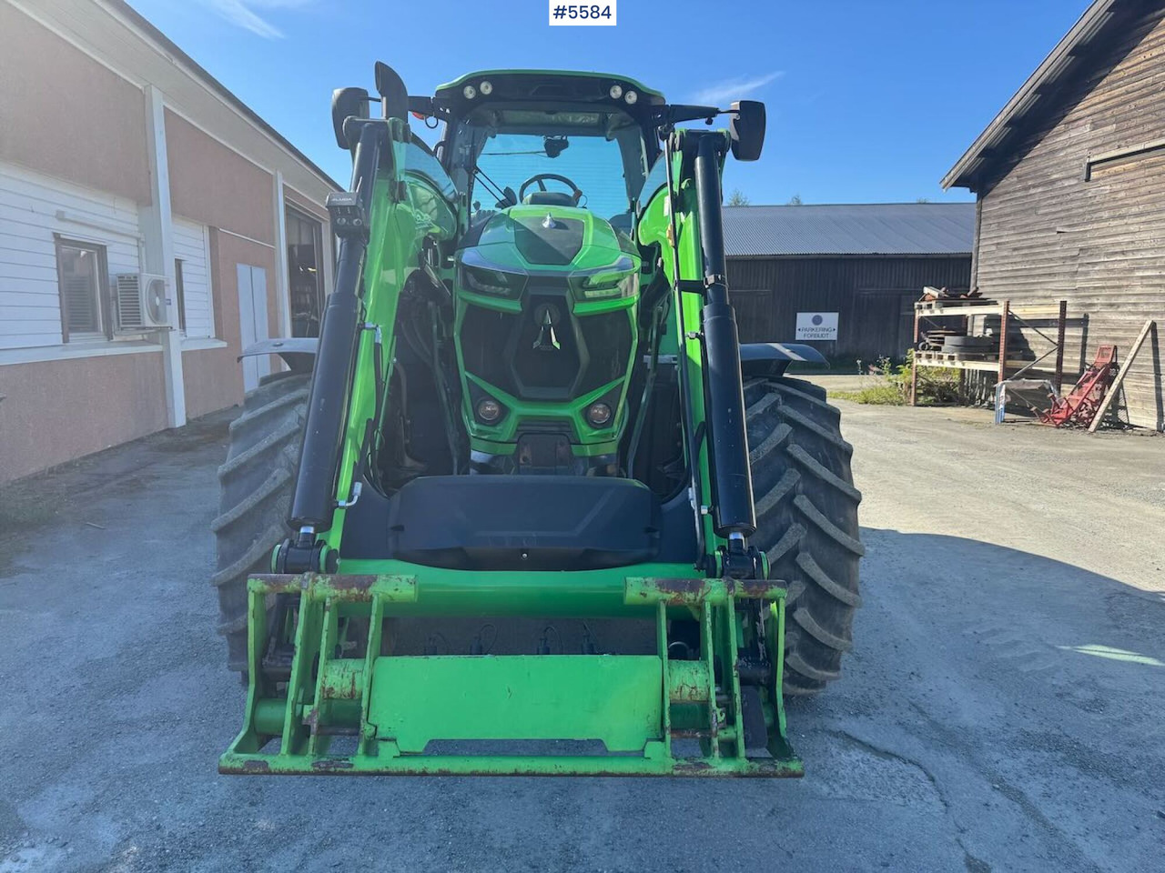 2020 Deutz-Fahr 6215 Agrotron w/ front loader & 2 sets of tires - Trator: foto 2 2020 Deutz-Fahr 6215 Agrotron w/ front loader & 2 sets of tires - Trator: foto 2