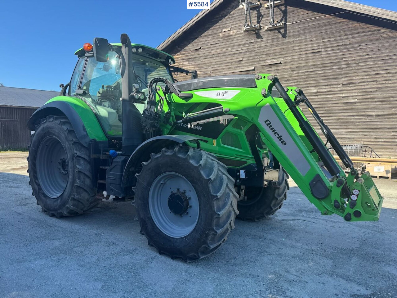 2020 Deutz-Fahr 6215 Agrotron w/ front loader & 2 sets of tires - Trator: foto 1 2020 Deutz-Fahr 6215 Agrotron w/ front loader & 2 sets of tires - Trator: foto 1