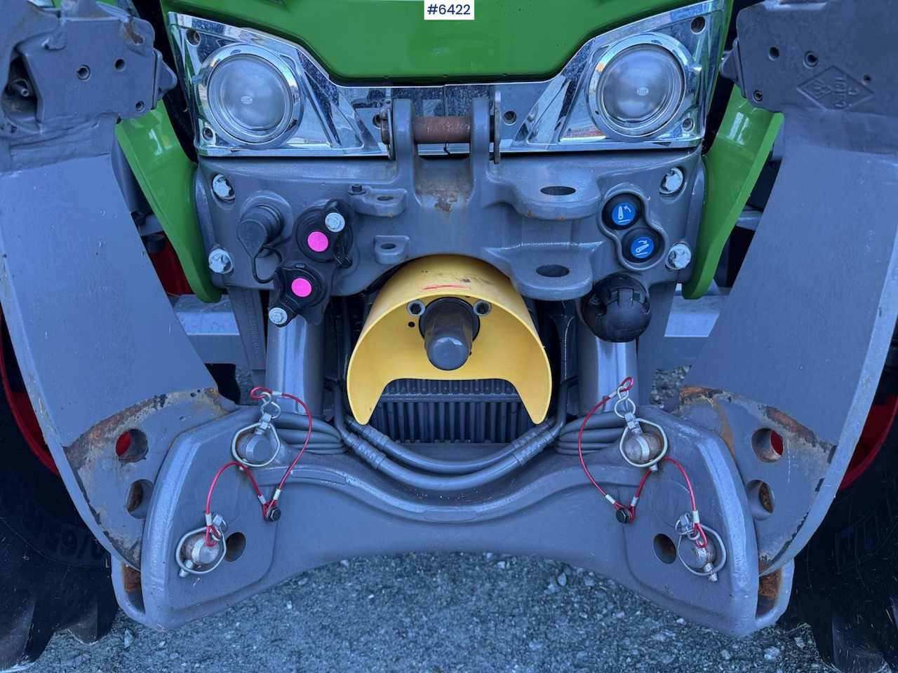 Trator 2021 Fendt 314 Vario Profi Plus w/ front hydraulics and front PTO. Low hours!: foto 7