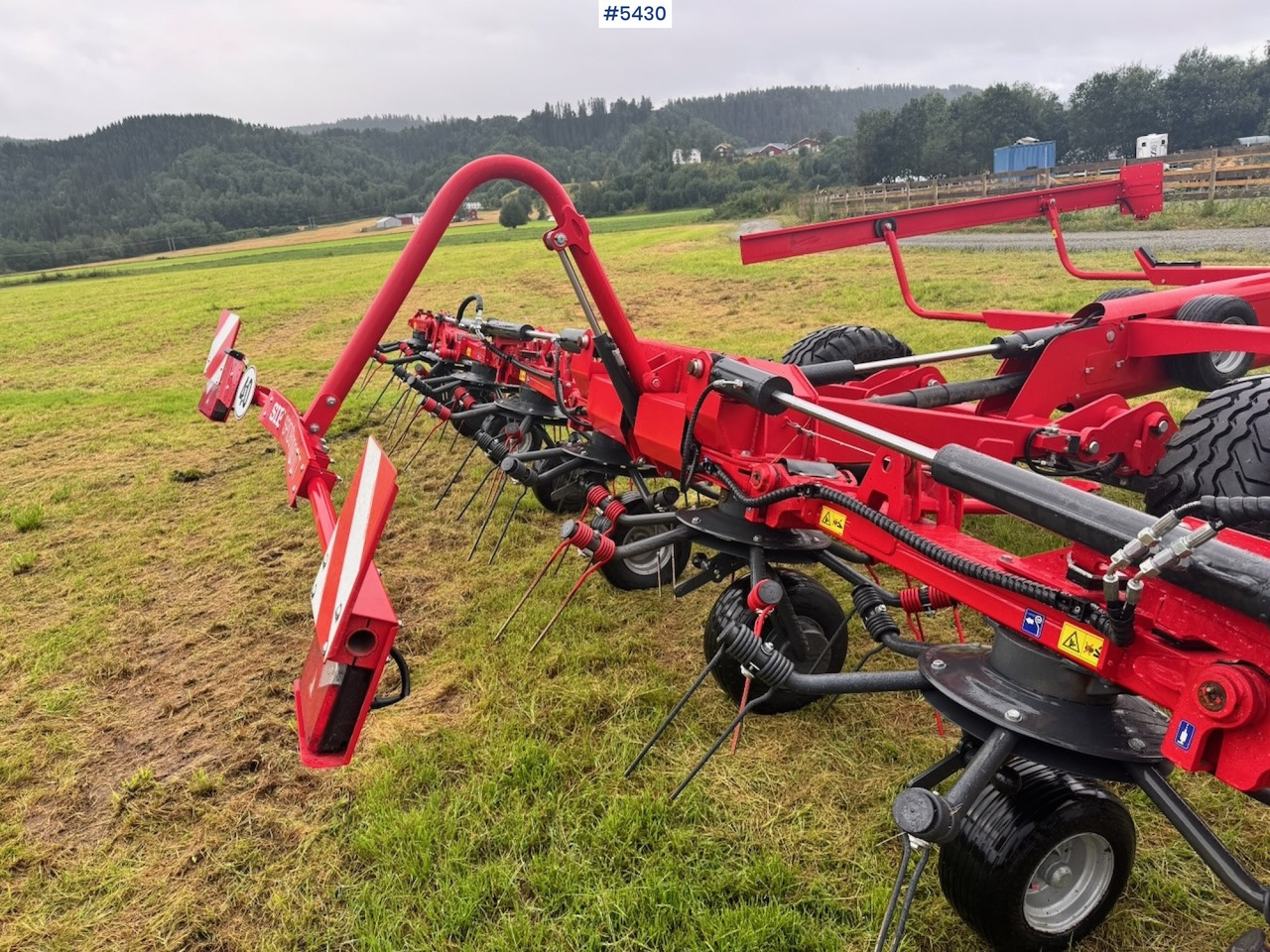 2022 SIP SP10 Spreder rake. - Máquina para produção de feno: foto 4 2022 SIP SP10 Spreder rake. - Máquina para produção de feno: foto 4