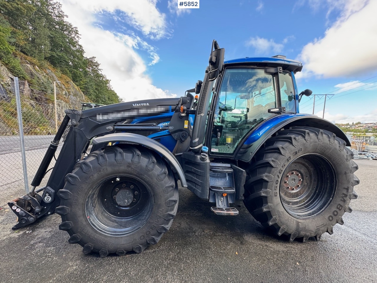 2022 Valtra N175 w/ front loader. - Trator: foto 4 2022 Valtra N175 w/ front loader. - Trator: foto 4