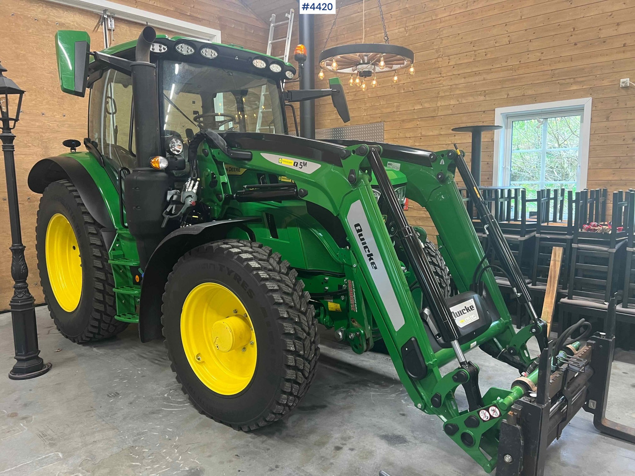 2024 John Deere 6150R w/ Quicke Front Loader & Bucket - Trator: foto 1 2024 John Deere 6150R w/ Quicke Front Loader & Bucket - Trator: foto 1