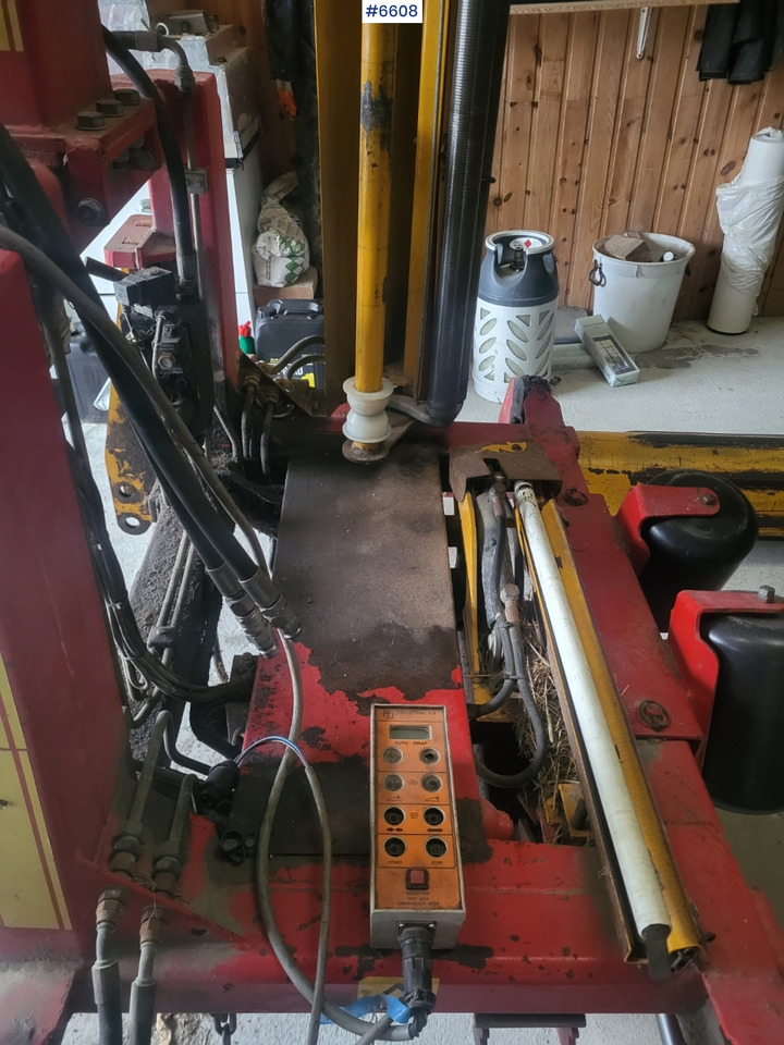 A-KON Round bale wrapper - Máquina para produção de feno: foto 3 A-KON Round bale wrapper - Máquina para produção de feno: foto 3