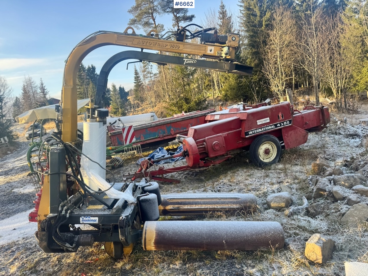 Approx. 2006 Tanco 1510 Round Bale Wrapper. - Máquina para produção de feno: foto 3 Approx. 2006 Tanco 1510 Round Bale Wrapper. - Máquina para produção de feno: foto 3