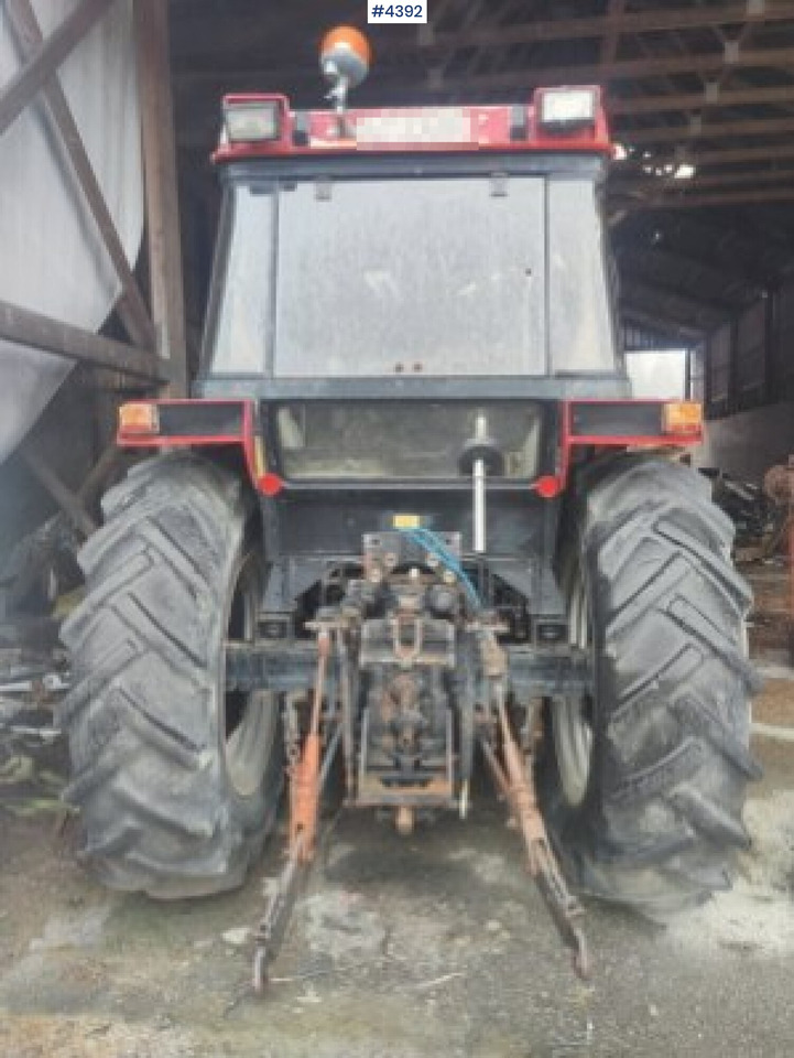 Case International 885XL 4x4 with trima loader - Trator: foto 3 Case International 885XL 4x4 with trima loader - Trator: foto 3