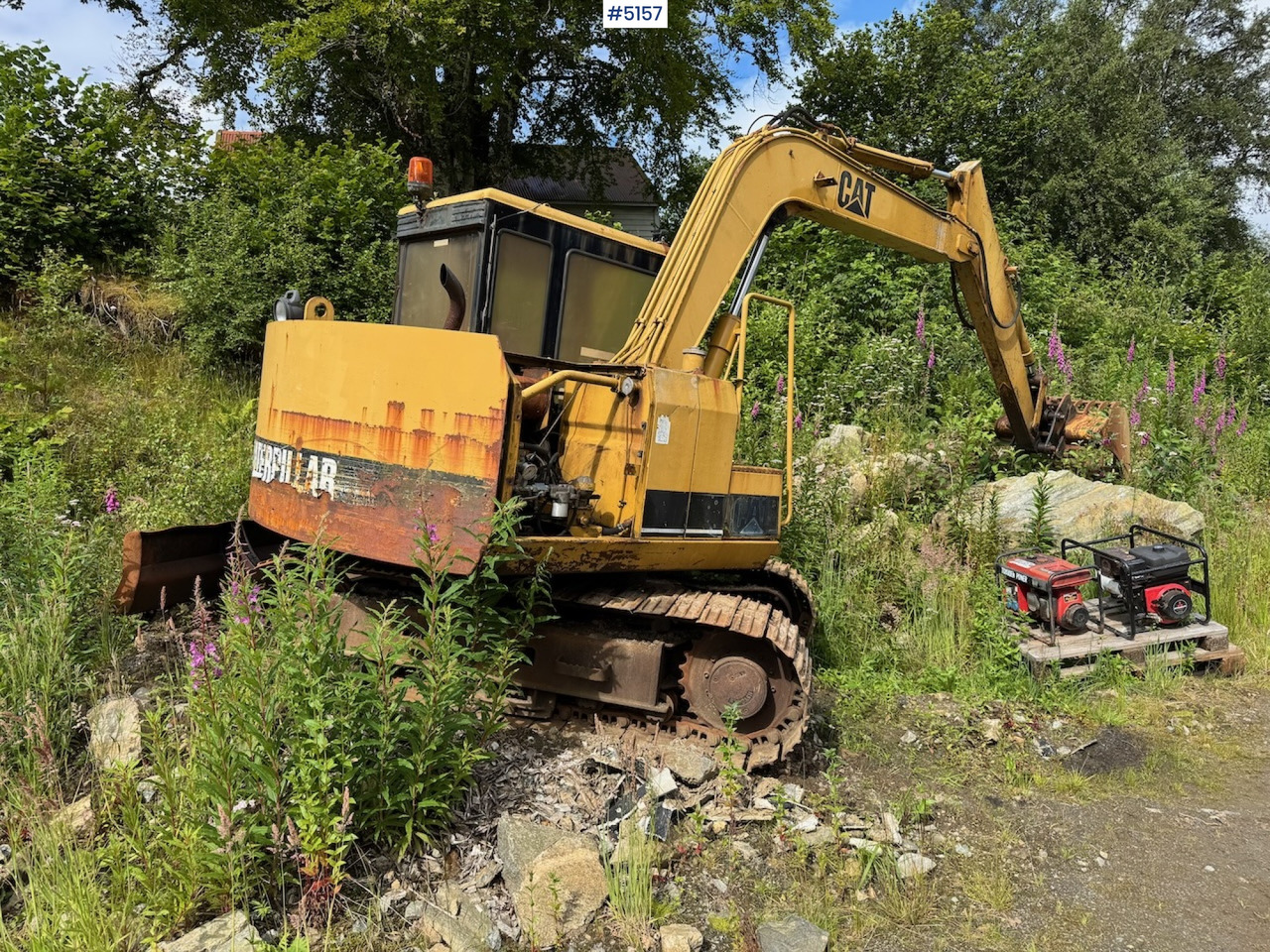Cat E70B. Watch video - Escavadeira: foto 2 Cat E70B. Watch video - Escavadeira: foto 2