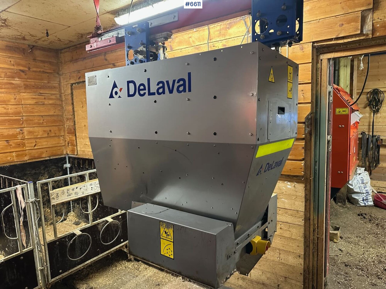Delaval FW 200 automatic feeder and TKS rails. - Equipamento de gado: foto 2 Delaval FW 200 automatic feeder and TKS rails. - Equipamento de gado: foto 2