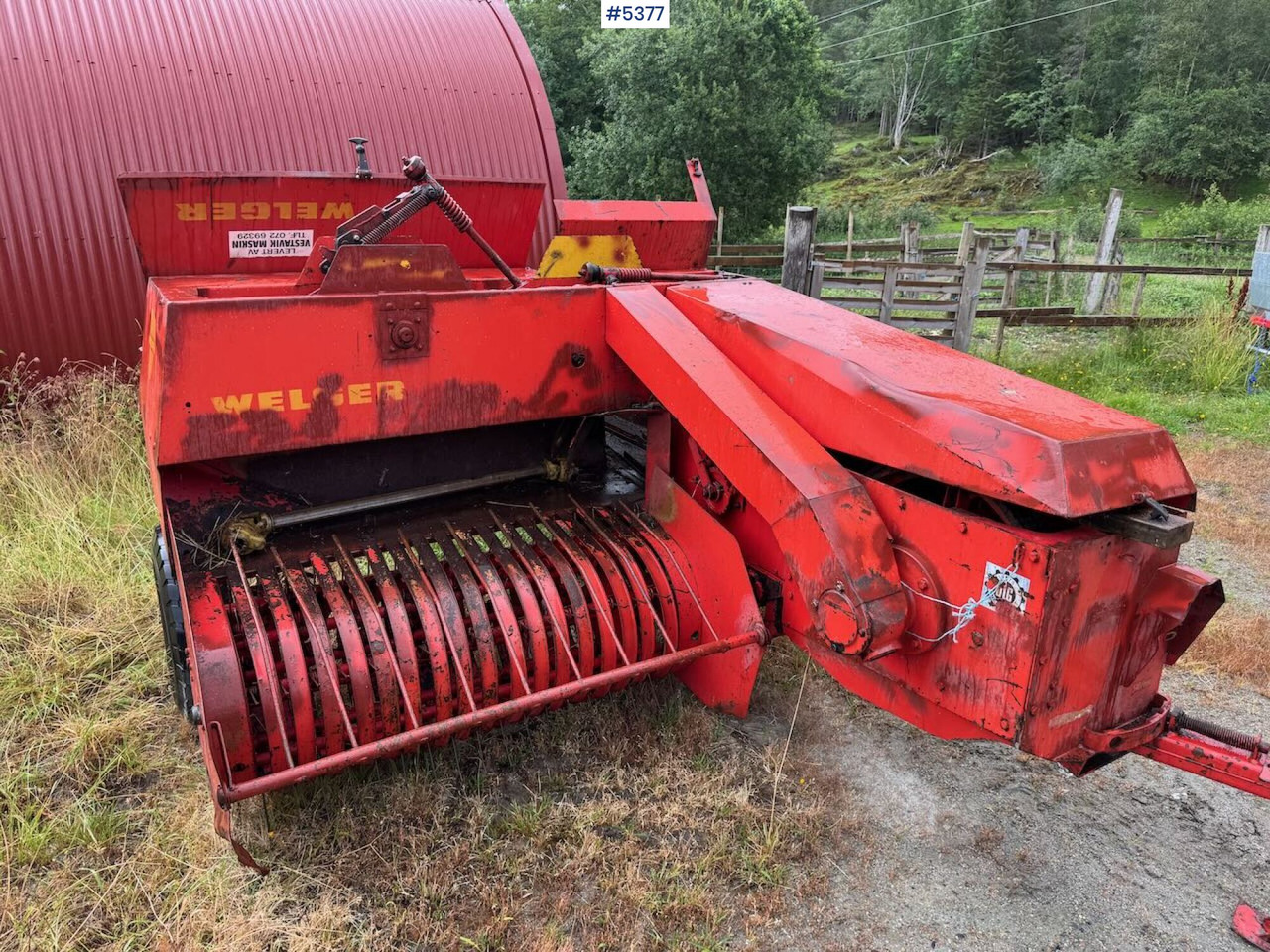 English: Welger AP 45 Square Baler - Máquina para produção de feno: foto 2 English: Welger AP 45 Square Baler - Máquina para produção de feno: foto 2