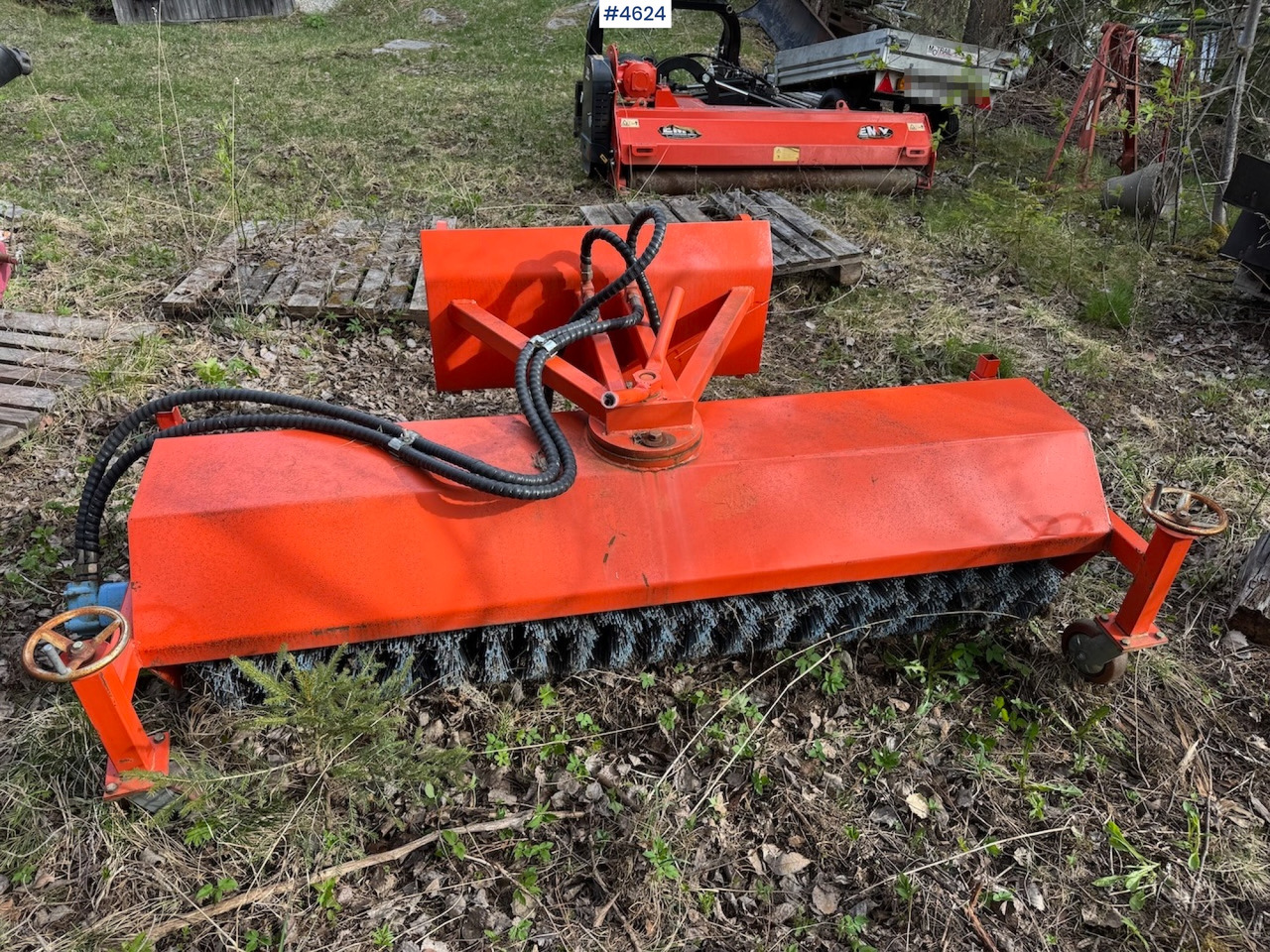 Feiekost til hjullaster 200 cm. - Vassoura: foto 1 Feiekost til hjullaster 200 cm. - Vassoura: foto 1
