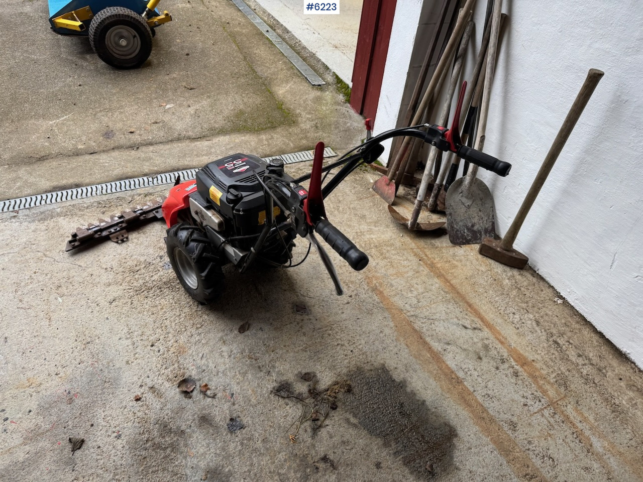 Garden Fox two-wheel mower - Máquina para produção de feno: foto 4 Garden Fox two-wheel mower - Máquina para produção de feno: foto 4