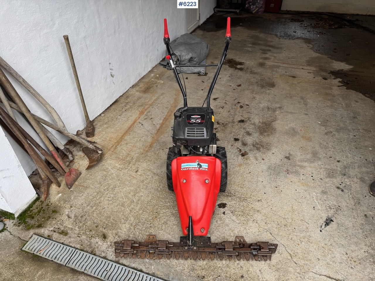 Garden Fox two-wheel mower - Máquina para produção de feno: foto 2 Garden Fox two-wheel mower - Máquina para produção de feno: foto 2