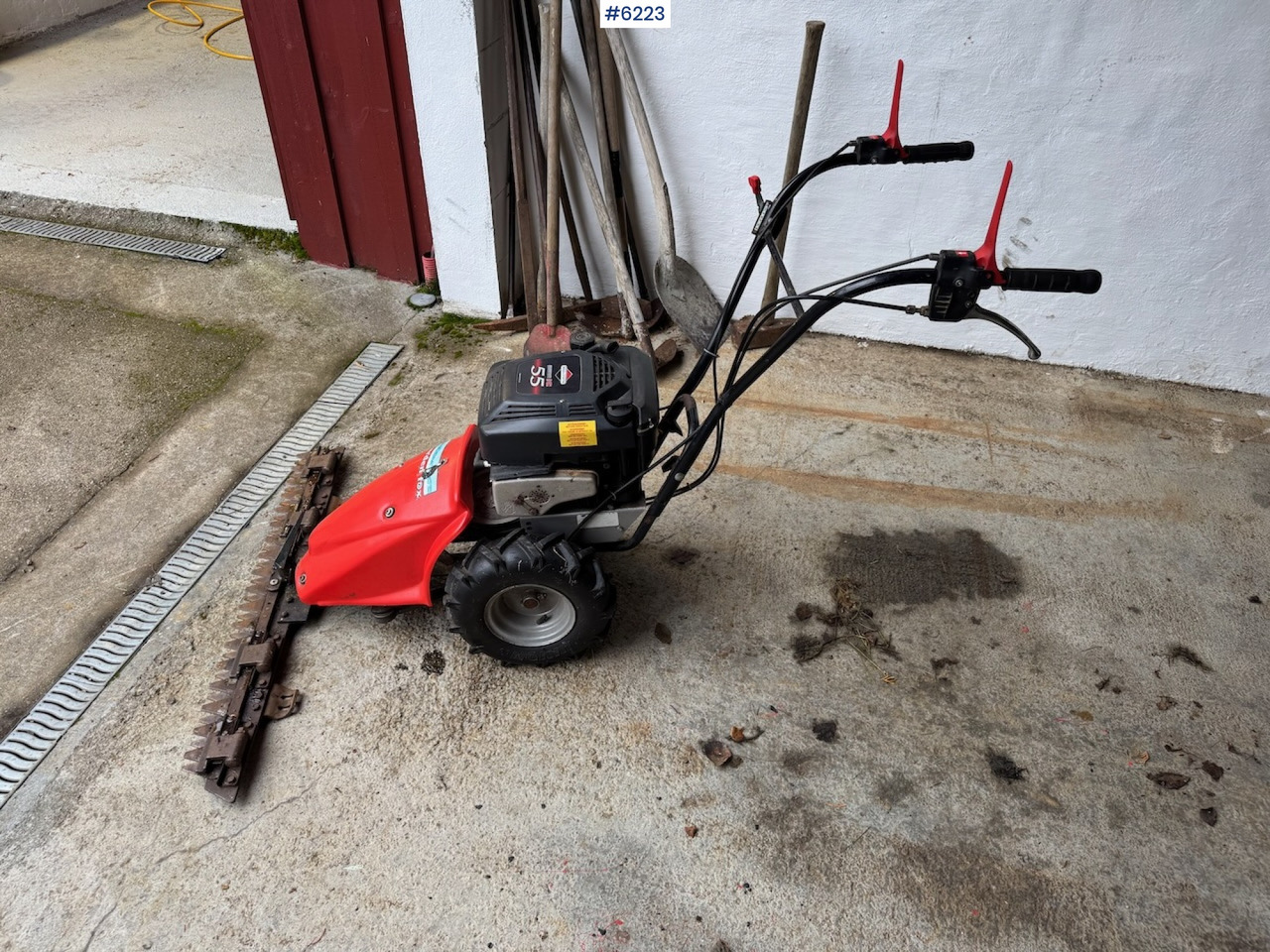 Garden Fox two-wheel mower - Máquina para produção de feno: foto 3 Garden Fox two-wheel mower - Máquina para produção de feno: foto 3