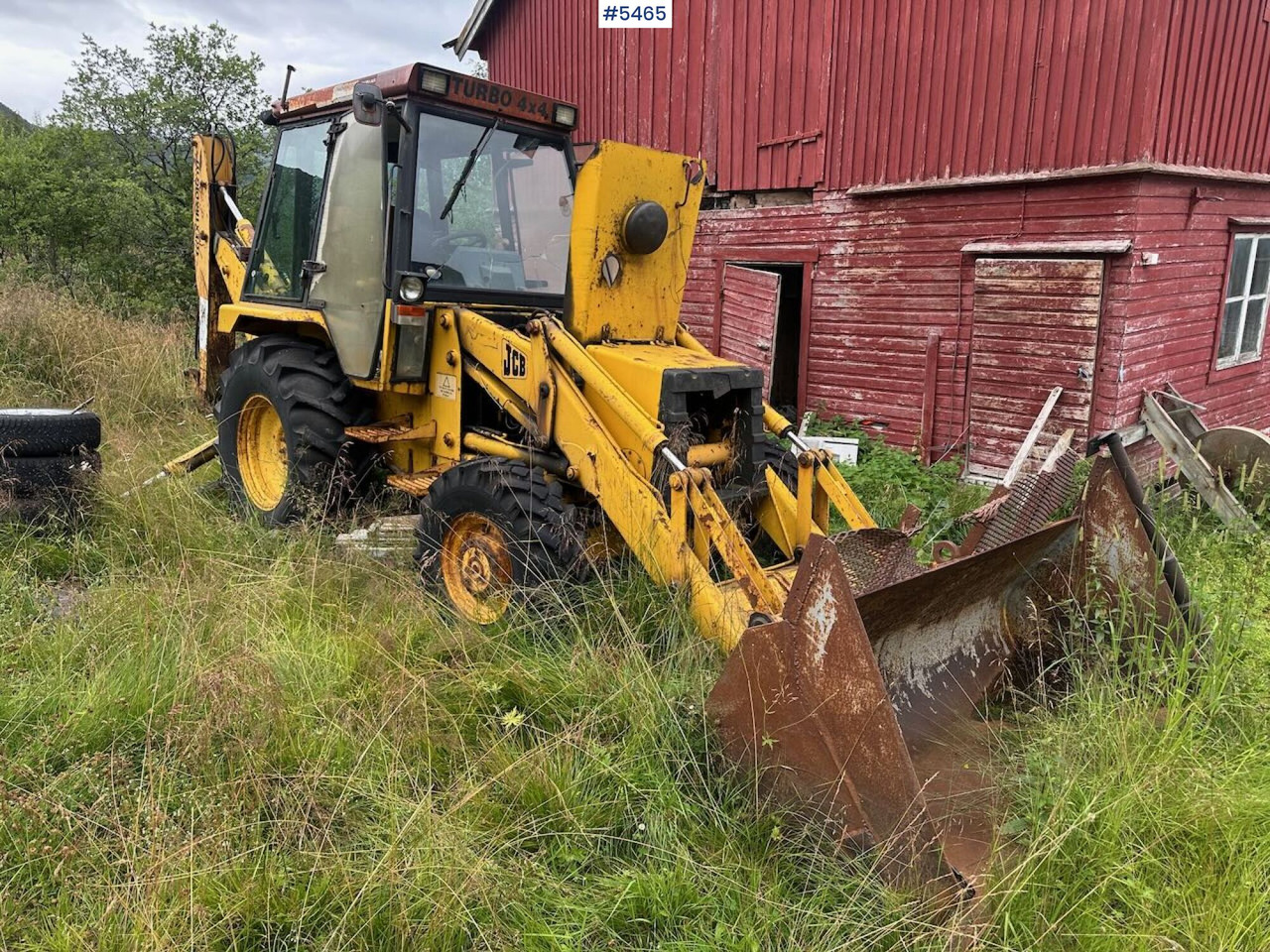 JCB Turbo 4x4 backhoe loader w/ pallet forks. Partial REP object. - Trator: foto 2 JCB Turbo 4x4 backhoe loader w/ pallet forks. Partial REP object. - Trator: foto 2