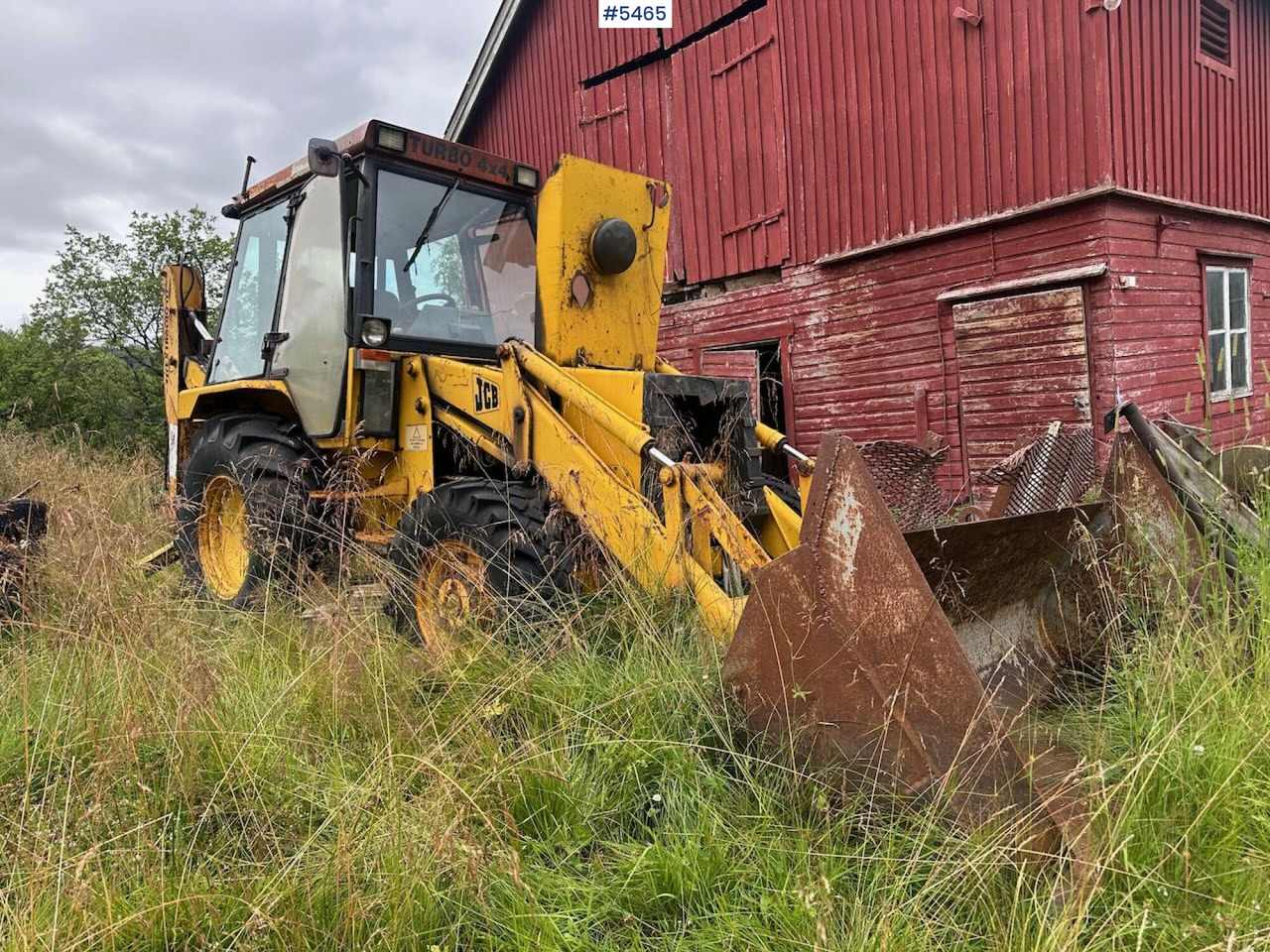JCB Turbo 4x4 backhoe loader w/ pallet forks. Partial REP object. - Trator: foto 1 JCB Turbo 4x4 backhoe loader w/ pallet forks. Partial REP object. - Trator: foto 1