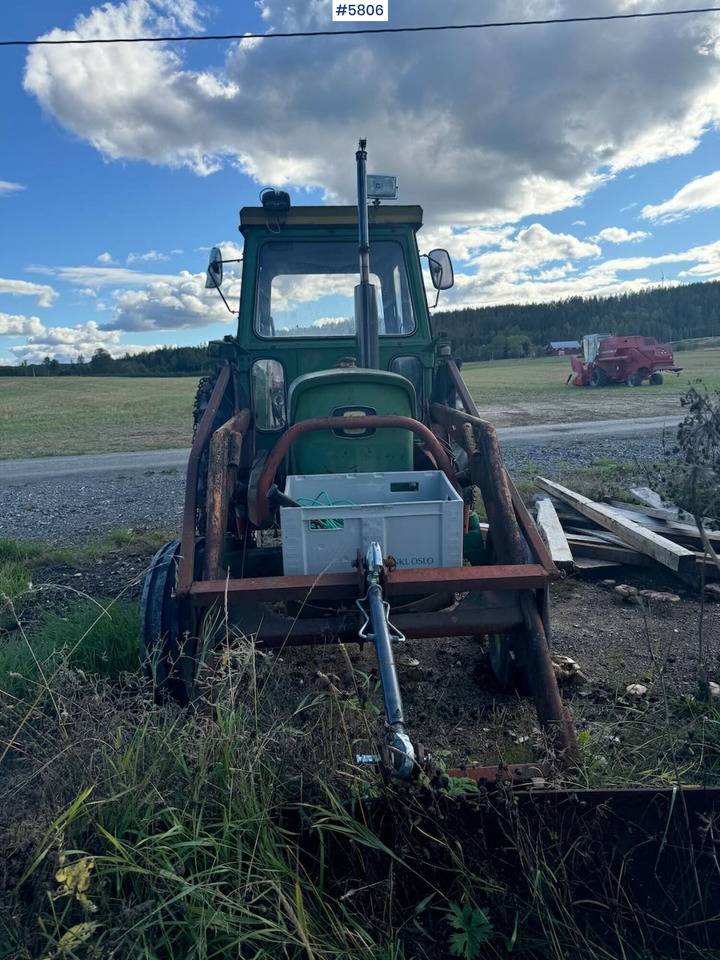 John Deere 2130 - Trator: foto 5 John Deere 2130 - Trator: foto 5