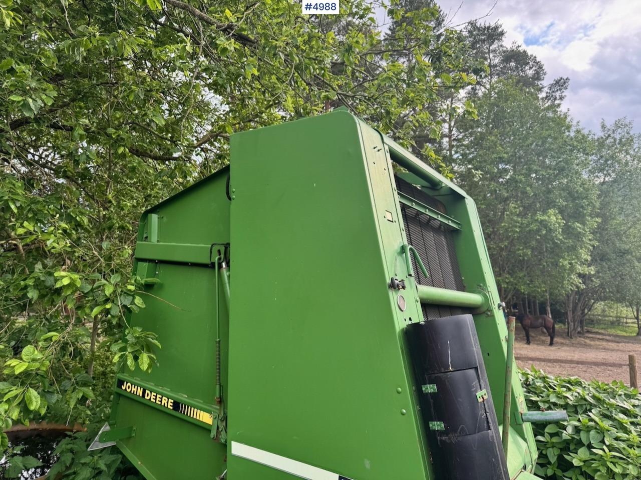 John Deere 550 Round baler with control box - Máquina para produção de feno: foto 2 John Deere 550 Round baler with control box - Máquina para produção de feno: foto 2