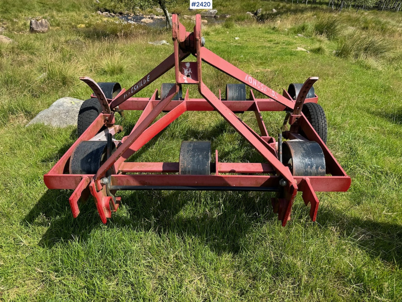 Kongskilde Grubb - Maquina para lavrar a terra: foto 3 Kongskilde Grubb - Maquina para lavrar a terra: foto 3