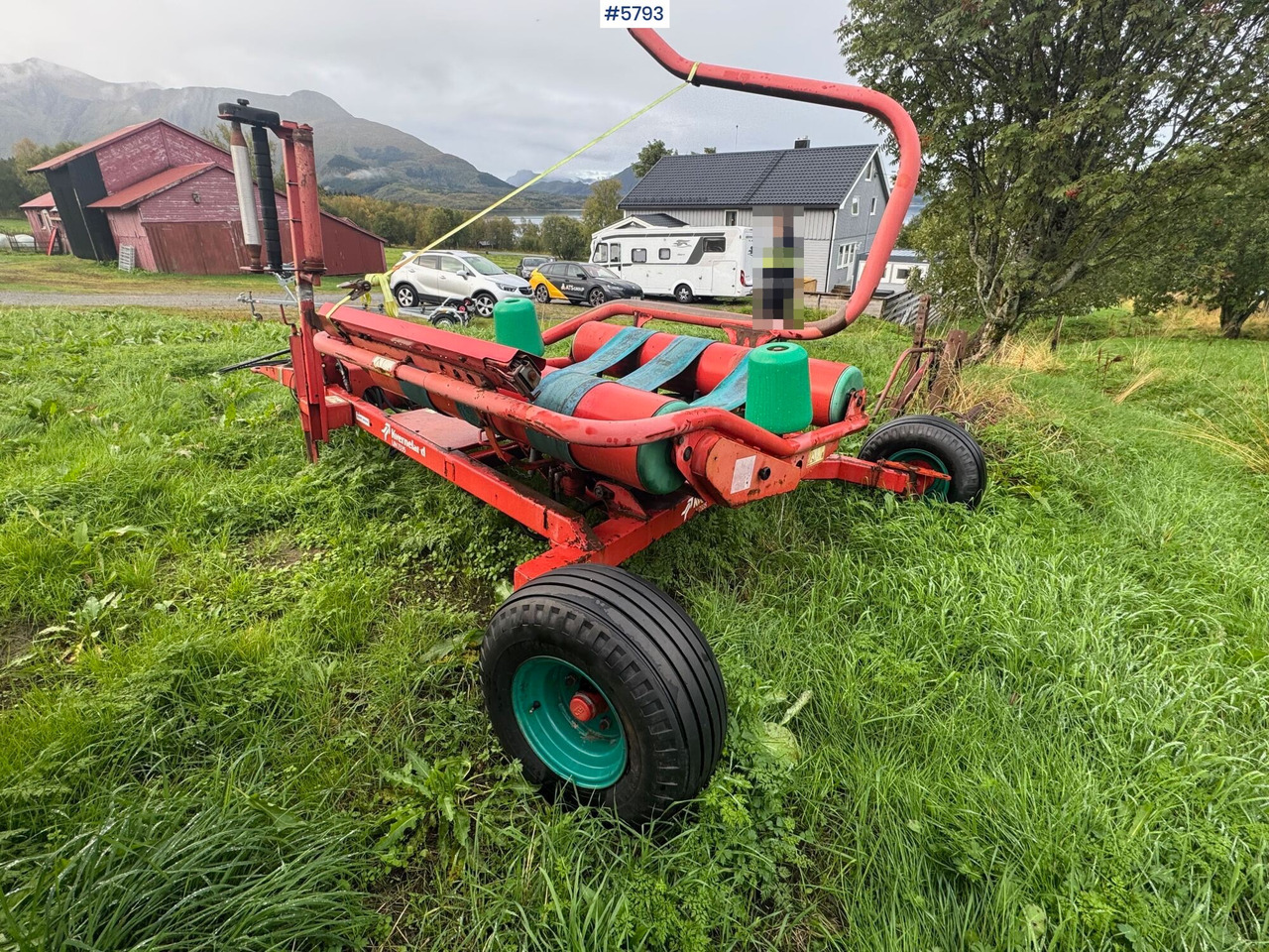 Kverneland un 7335. Partially rep.object - Máquina para produção de feno: foto 2 Kverneland un 7335. Partially rep.object - Máquina para produção de feno: foto 2