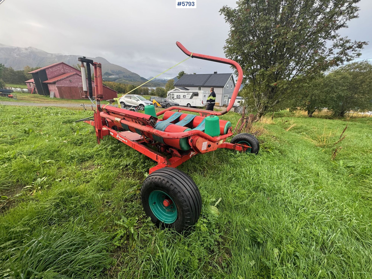 Kverneland un 7335. Partially rep.object - Máquina para produção de feno: foto 3 Kverneland un 7335. Partially rep.object - Máquina para produção de feno: foto 3