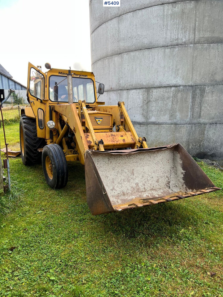 Massey Ferguson 50 Backhoe loader - Trator: foto 1 Massey Ferguson 50 Backhoe loader - Trator: foto 1