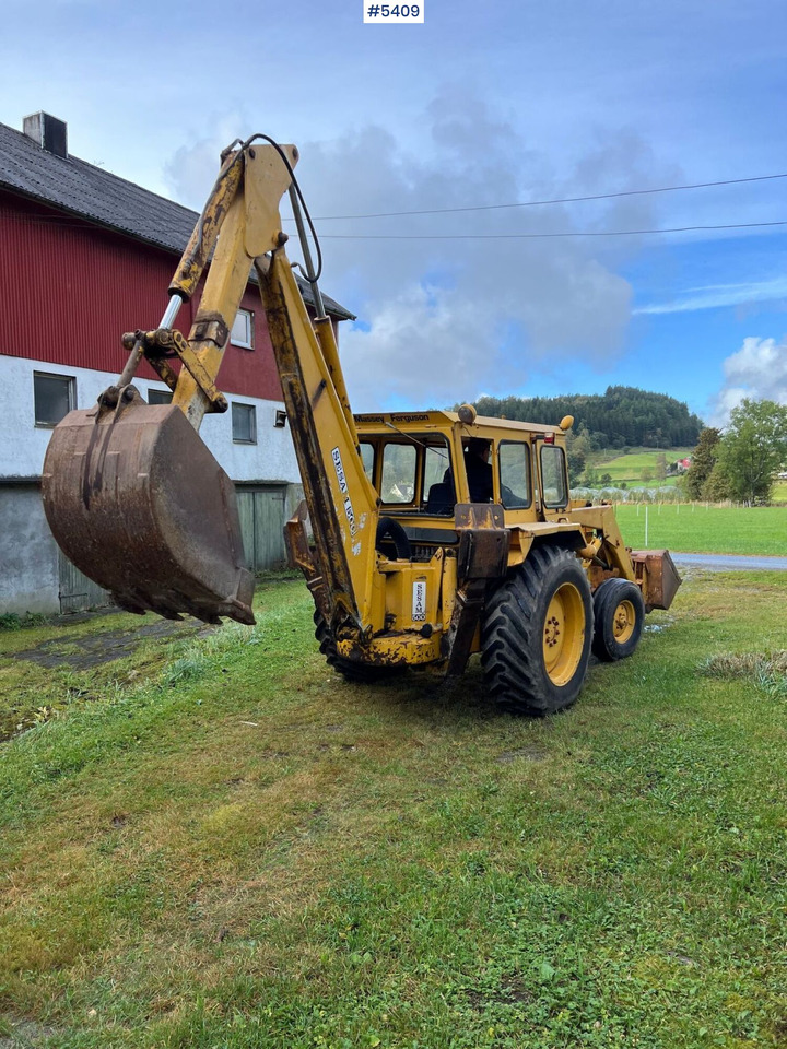 Massey Ferguson 50 Backhoe loader - Trator: foto 2 Massey Ferguson 50 Backhoe loader - Trator: foto 2