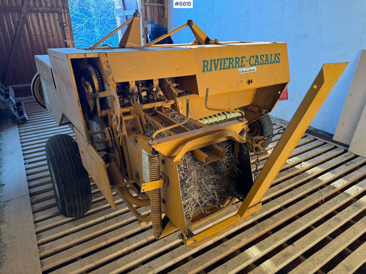 Rivierre-Casalis ER 40C Square baler - Máquina para produção de feno: foto 1 Rivierre-Casalis ER 40C Square baler - Máquina para produção de feno: foto 1