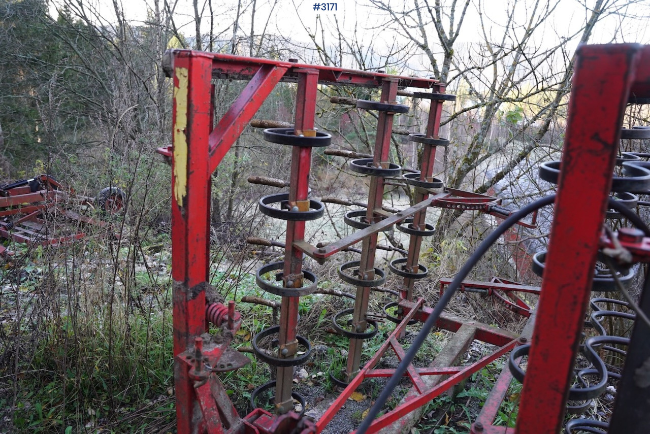 Väderstad harrow 3,4 M - Maquina para lavrar a terra: foto 5 Väderstad harrow 3,4 M - Maquina para lavrar a terra: foto 5