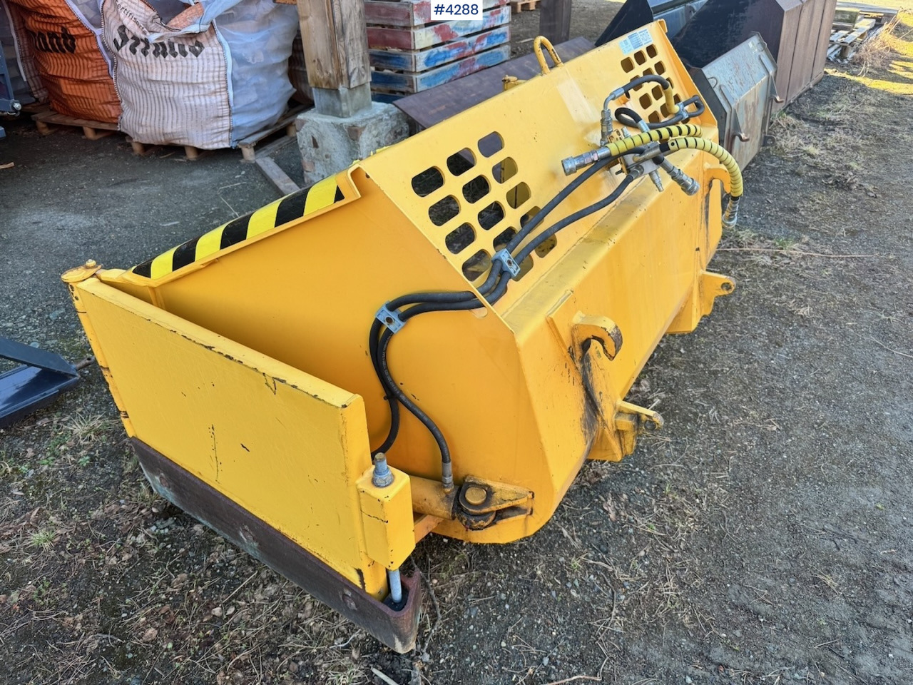 2008 Rote SLK10 Flap Wing Tray - Veículo municipal/ Especial: foto 2 2008 Rote SLK10 Flap Wing Tray - Veículo municipal/ Especial: foto 2