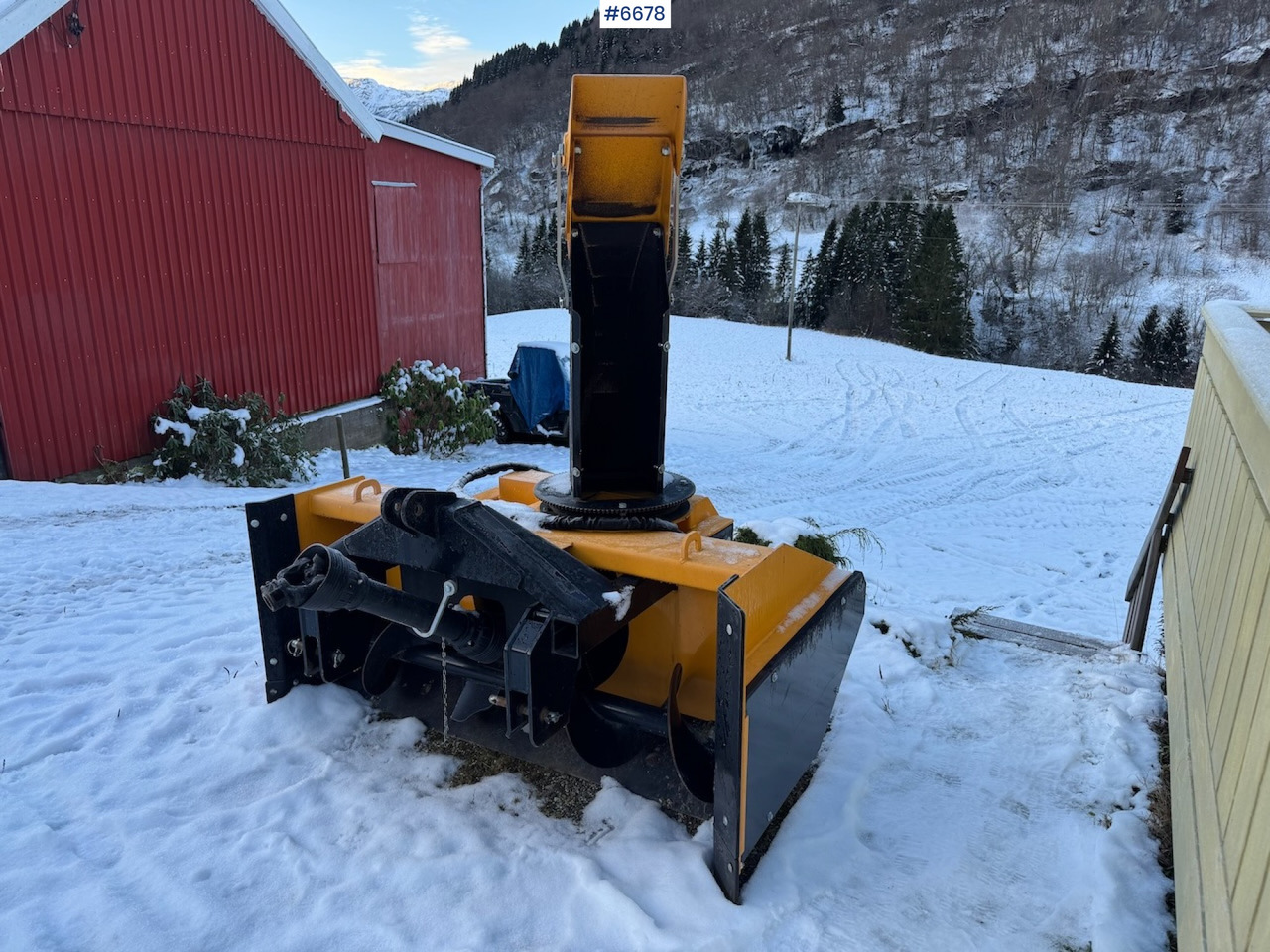 Agroquip G180 2-speed Snowblower. Like new! - Veículo municipal/ Especial: foto 2 Agroquip G180 2-speed Snowblower. Like new! - Veículo municipal/ Especial: foto 2