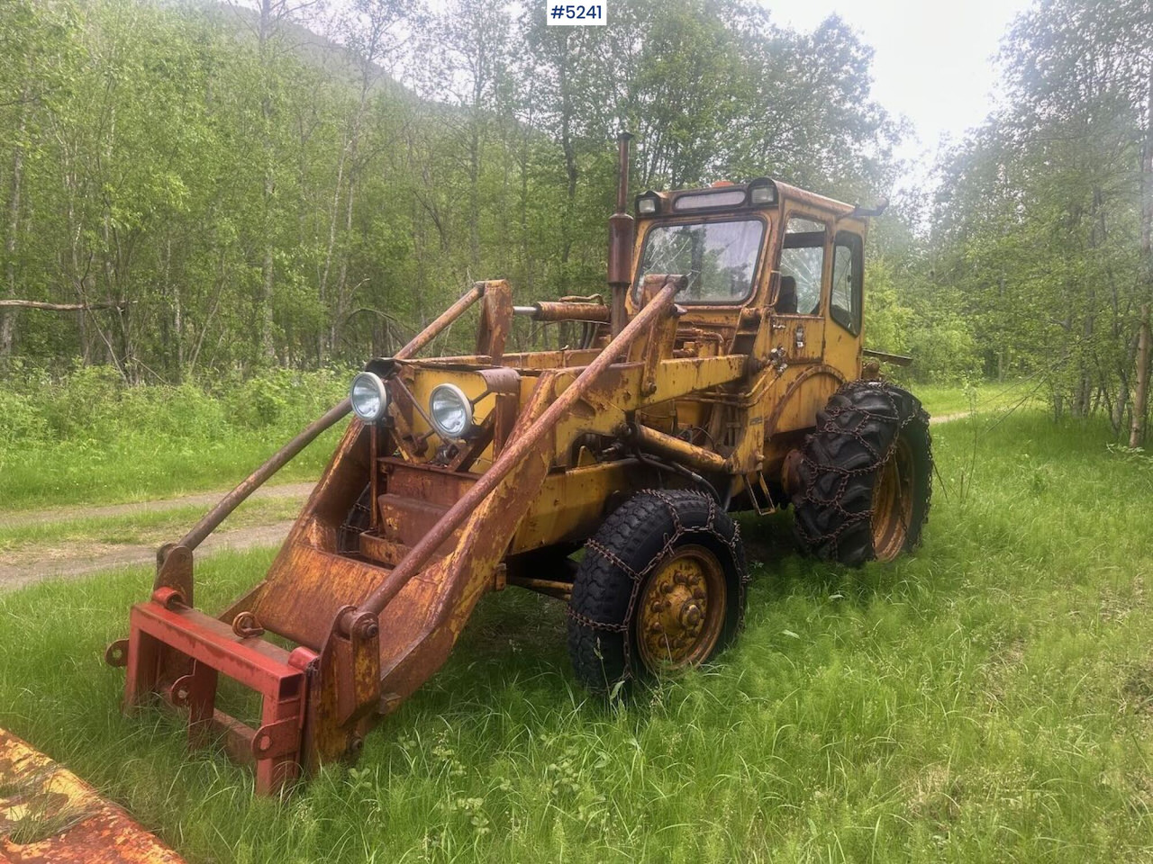 Volvo BM Backhoe loader. REP.OBJEKT. - Trator: foto 1 Volvo BM Backhoe loader. REP.OBJEKT. - Trator: foto 1