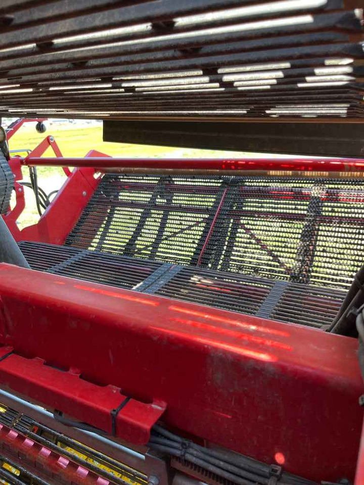 Grimme VARITRON 470 - Colheitadeira de batatas: foto 5 Grimme VARITRON 470 - Colheitadeira de batatas: foto 5