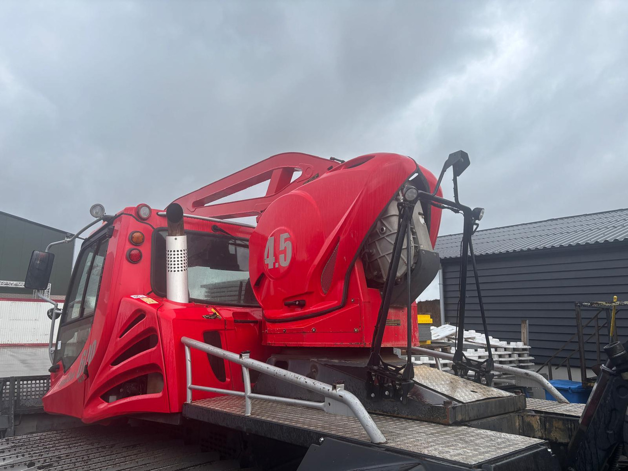 KÄSSBOHRER Pistenbully 600 - Veículo municipal/ Especial: foto 4 KÄSSBOHRER Pistenbully 600 - Veículo municipal/ Especial: foto 4