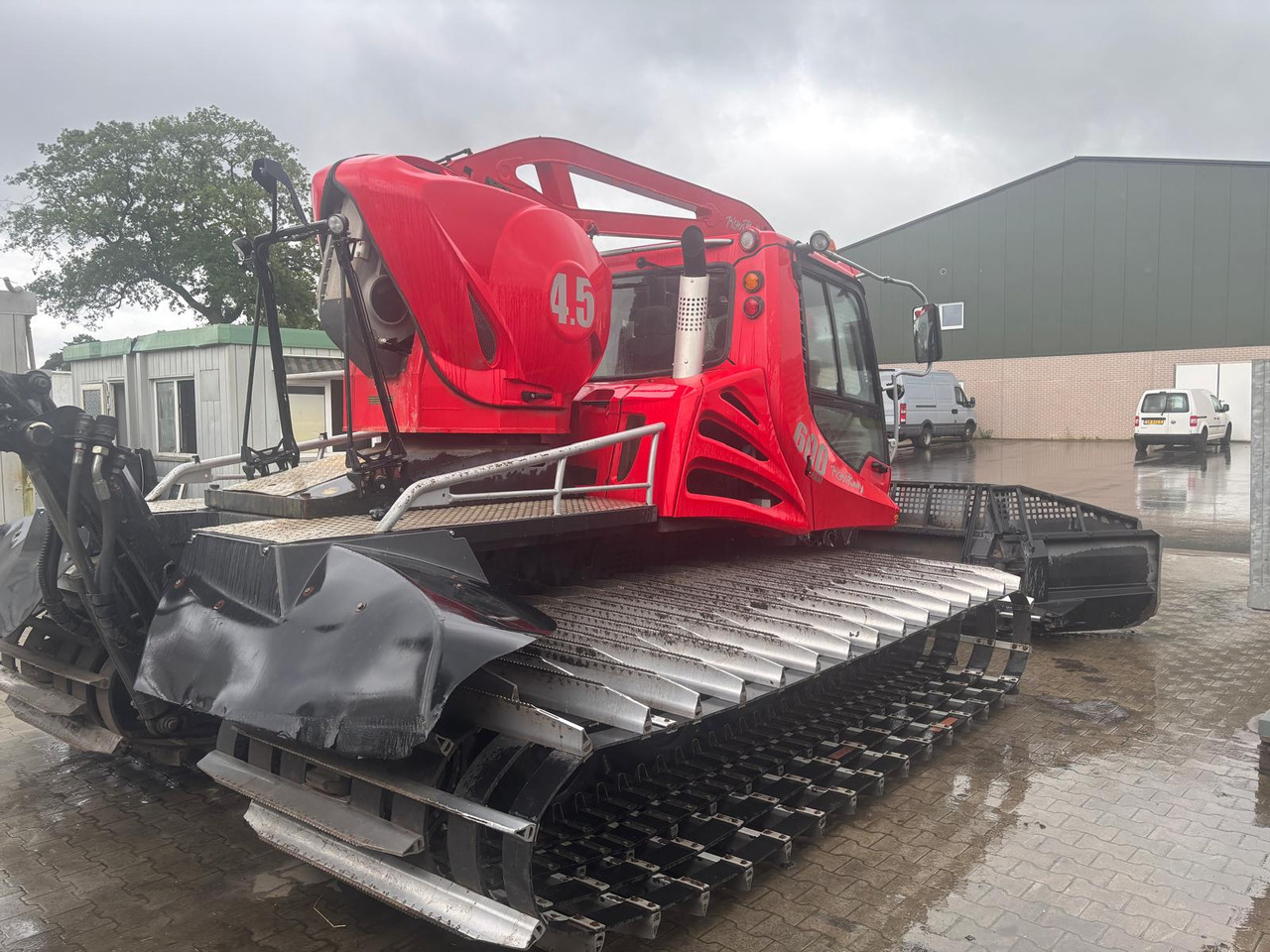 KÄSSBOHRER Pistenbully 600 - Veículo municipal/ Especial: foto 5 KÄSSBOHRER Pistenbully 600 - Veículo municipal/ Especial: foto 5