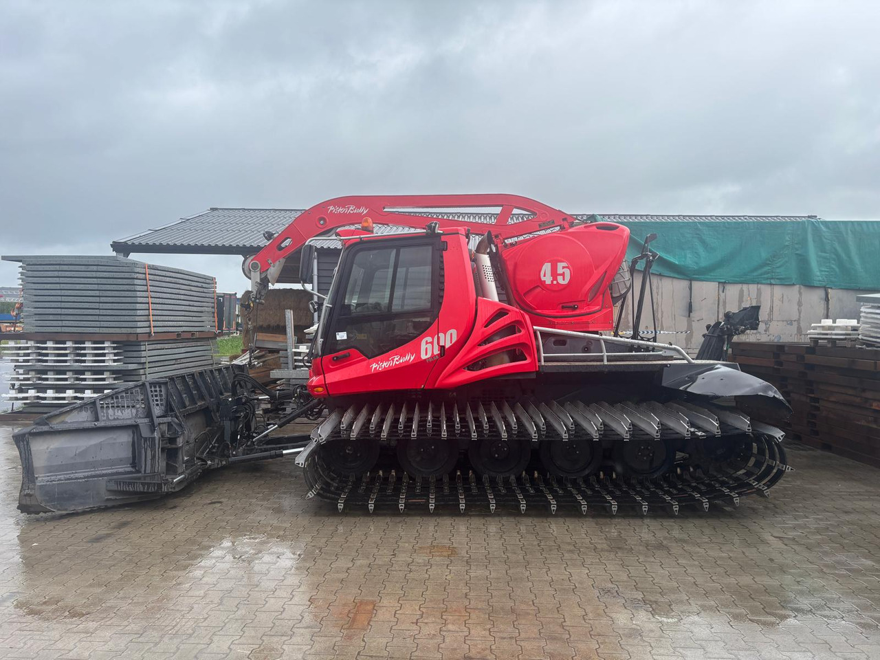 KÄSSBOHRER Pistenbully 600 - Veículo municipal/ Especial: foto 2 KÄSSBOHRER Pistenbully 600 - Veículo municipal/ Especial: foto 2