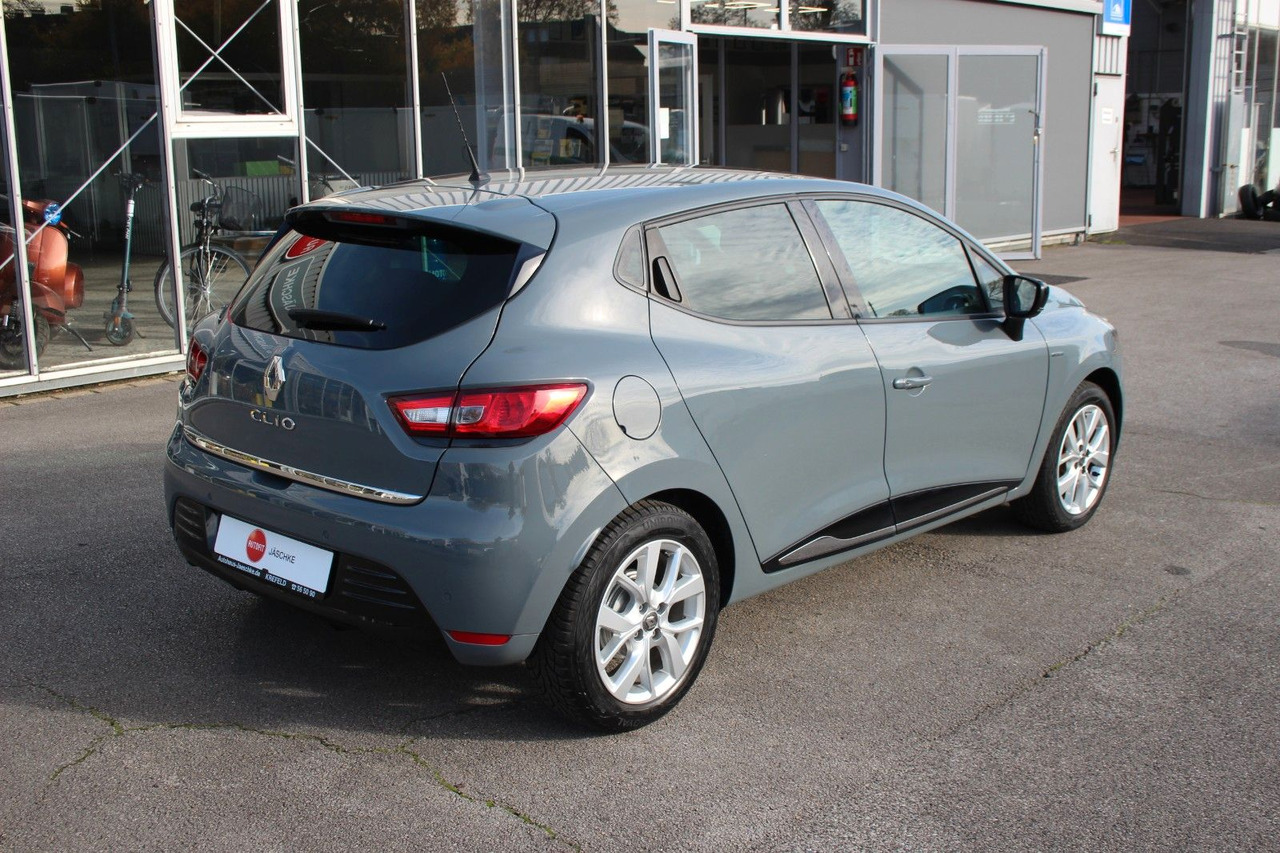 Renault Clio IV Limited 13tKM aus Rentnerbesitz Navi - Sedan: foto 3 Renault Clio IV Limited 13tKM aus Rentnerbesitz Navi - Sedan: foto 3