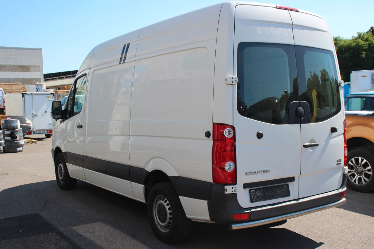 Volkswagen Crafter Kasten 35 mittel L2H2 KLIMA 1 - Furgão: foto 3 Volkswagen Crafter Kasten 35 mittel L2H2 KLIMA 1 - Furgão: foto 3