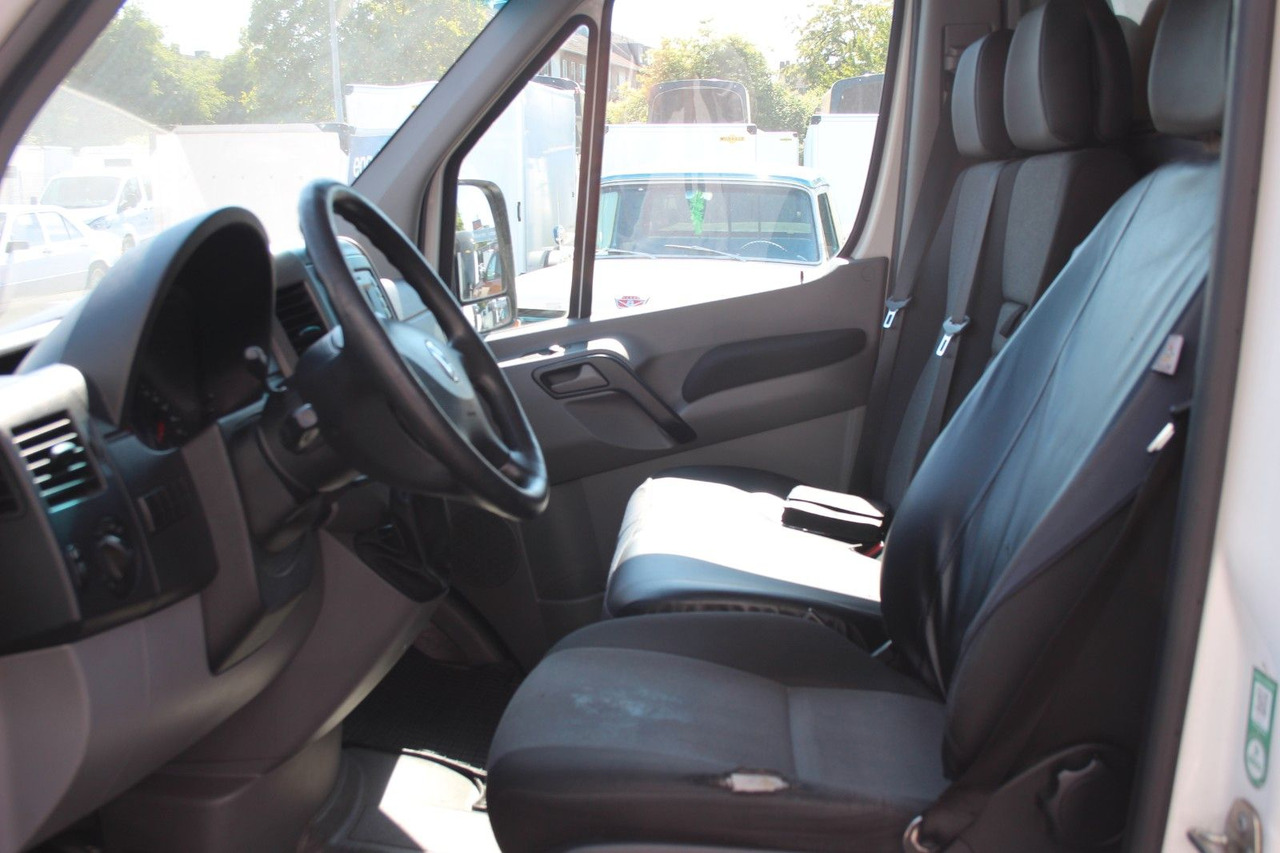 Volkswagen Crafter Kasten 35 mittel L2H2 KLIMA 1.Hand - Furgão de passageiros: foto 5 Volkswagen Crafter Kasten 35 mittel L2H2 KLIMA 1.Hand - Furgão de passageiros: foto 5