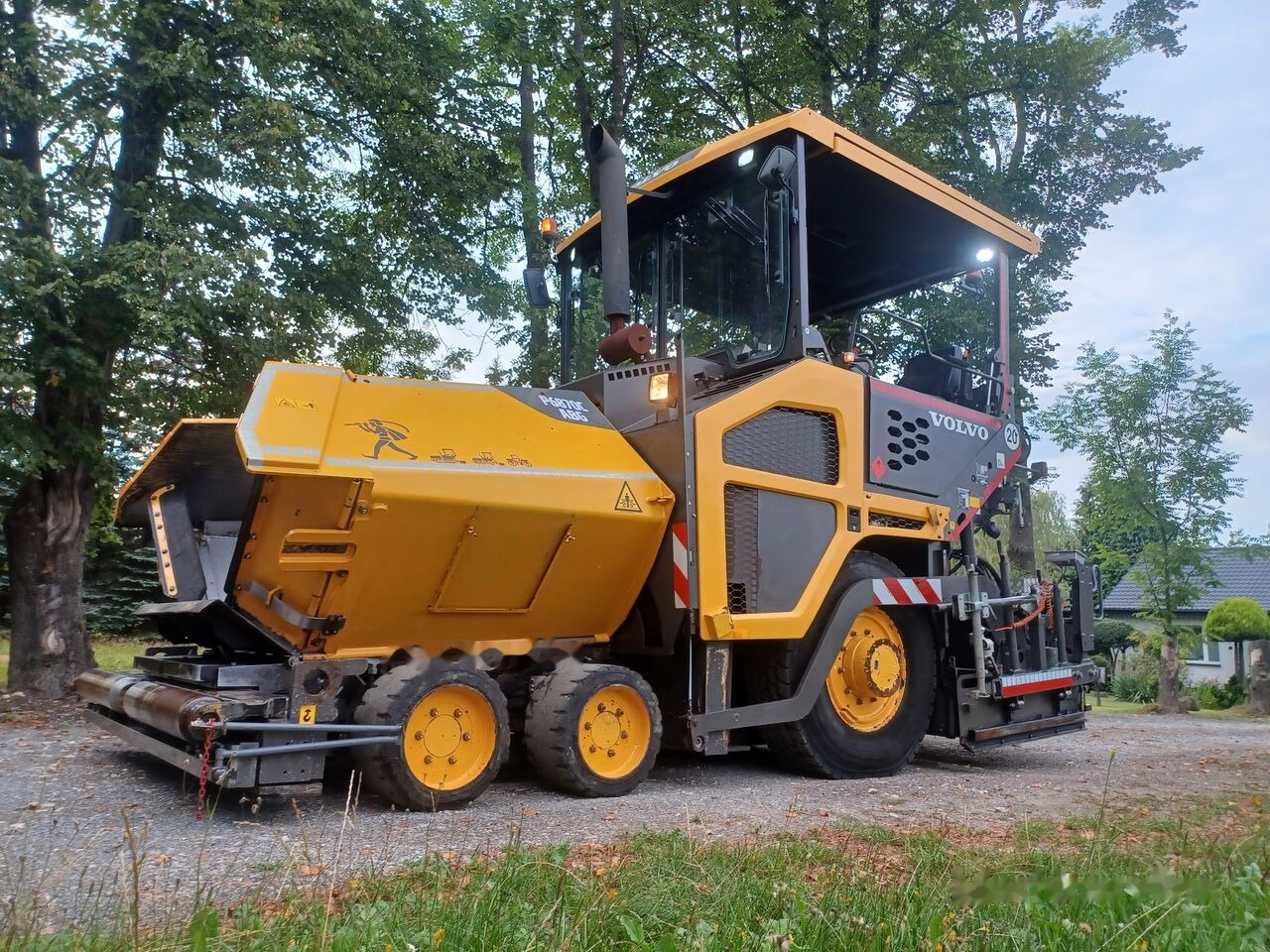 Acabadora Volvo-ABG P6870C: foto 8