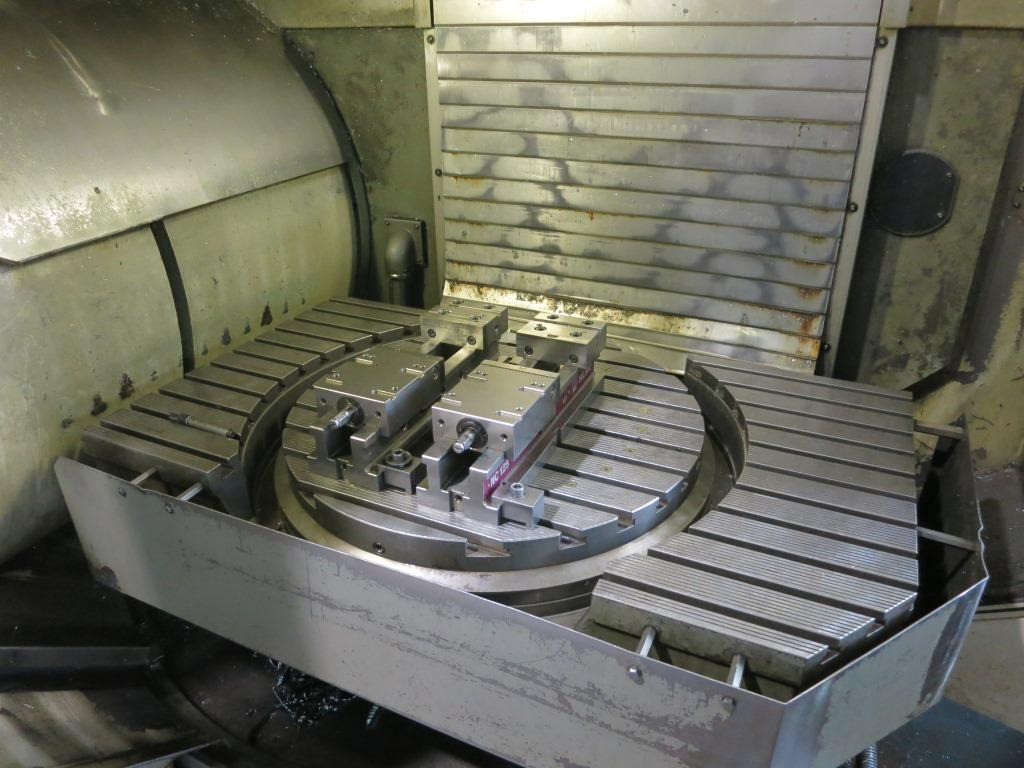 DECKEL-MAHO DMU 80 T - Centro de maquinação CNC: foto 3 DECKEL-MAHO DMU 80 T - Centro de maquinação CNC: foto 3