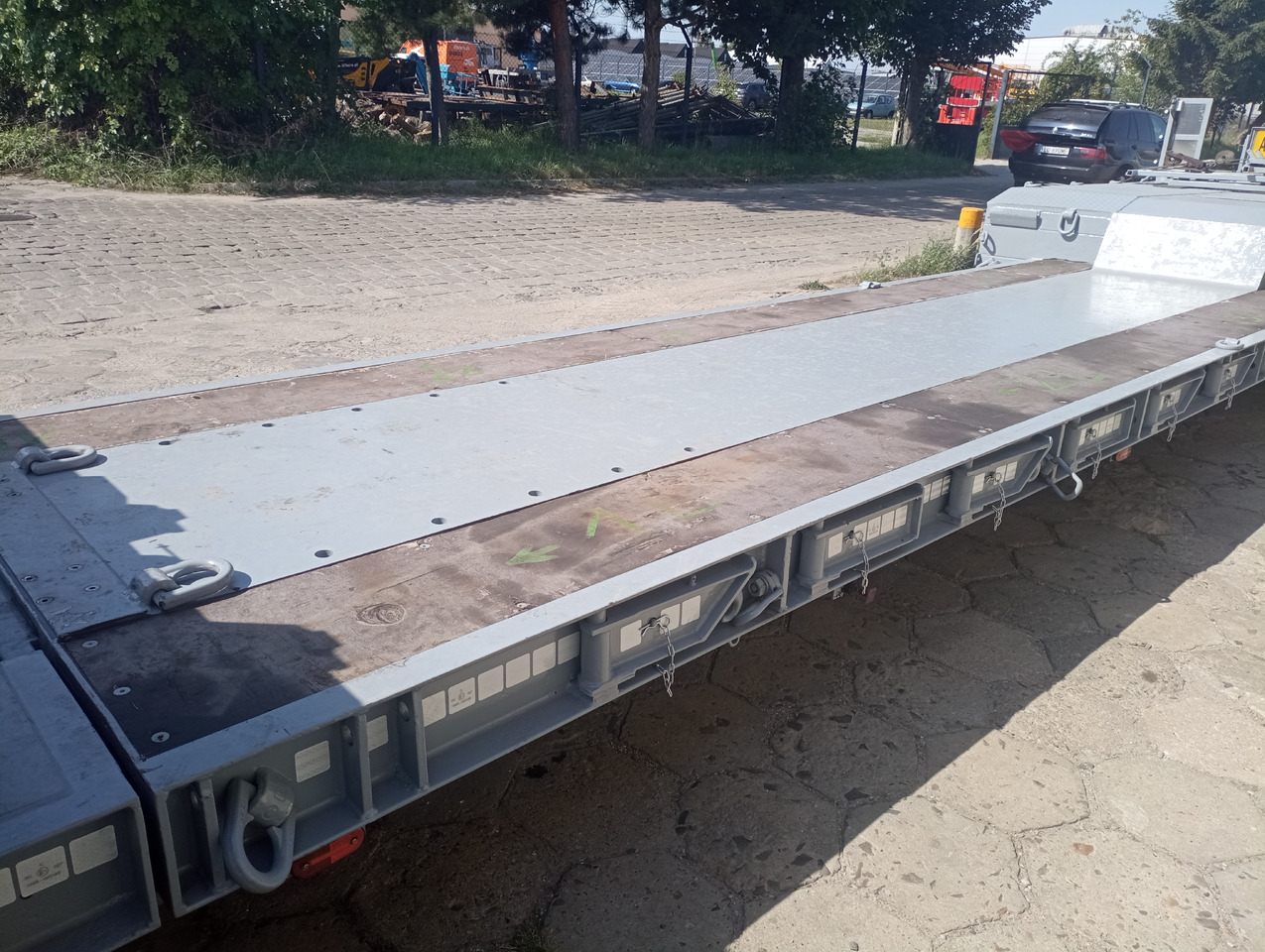 BERTOJA Tiefbett marki Bertoja 2-osie skrętne po kapitalnym remoncie - Semi-reboque baixa: foto 2 BERTOJA Tiefbett marki Bertoja 2-osie skrętne po kapitalnym remoncie - Semi-reboque baixa: foto 2