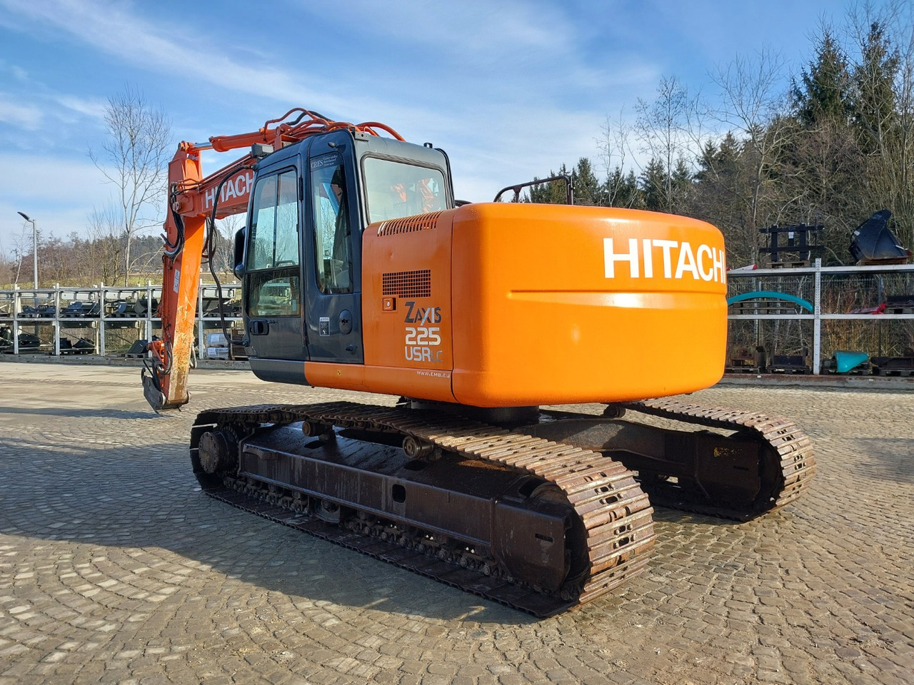 Hitachi ZX225USRLC - Escavadora de rastos: foto 2 Hitachi ZX225USRLC - Escavadora de rastos: foto 2