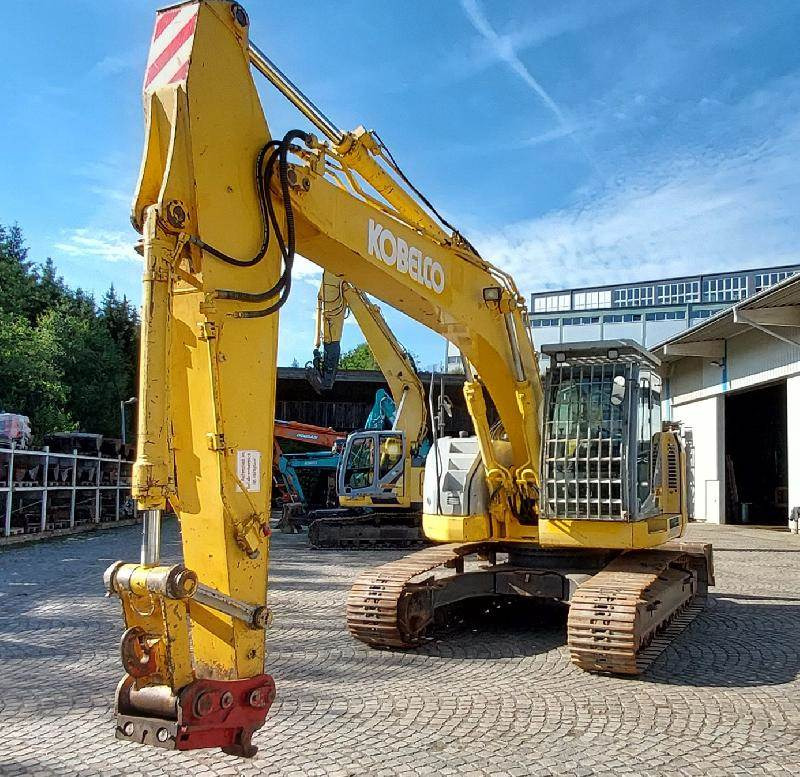 New Holland E235B SRNLC - Escavadora de rastos: foto 1 New Holland E235B SRNLC - Escavadora de rastos: foto 1