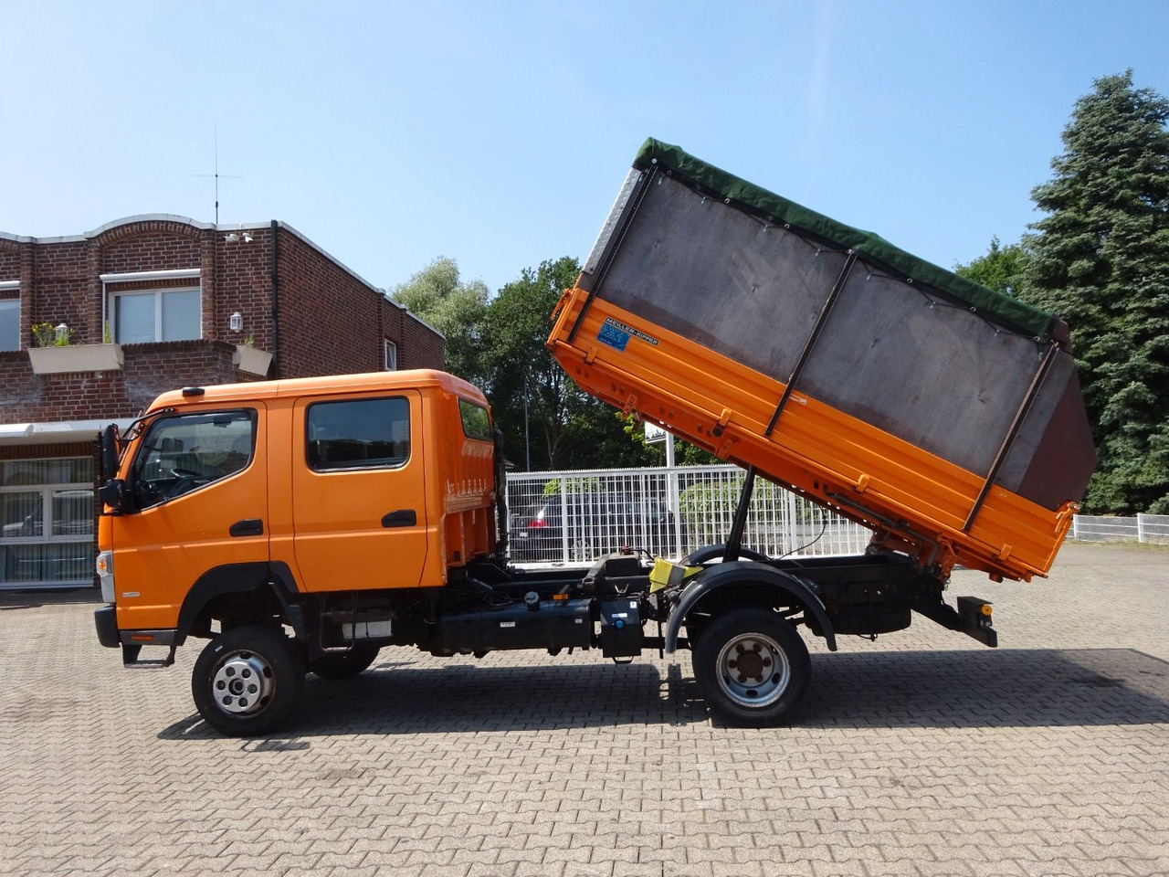 FUSO Canter Doppelkabine MEILLER 3Skipper 4x4 - Carrinha basculante: foto 4 FUSO Canter Doppelkabine MEILLER 3Skipper 4x4 - Carrinha basculante: foto 4